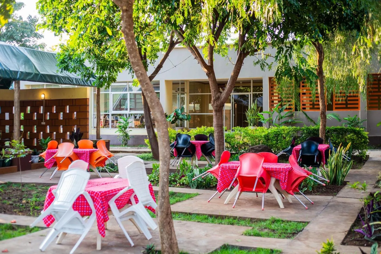 Restaurant/places to eat in Kilimanjaro Snow Peak Hotel