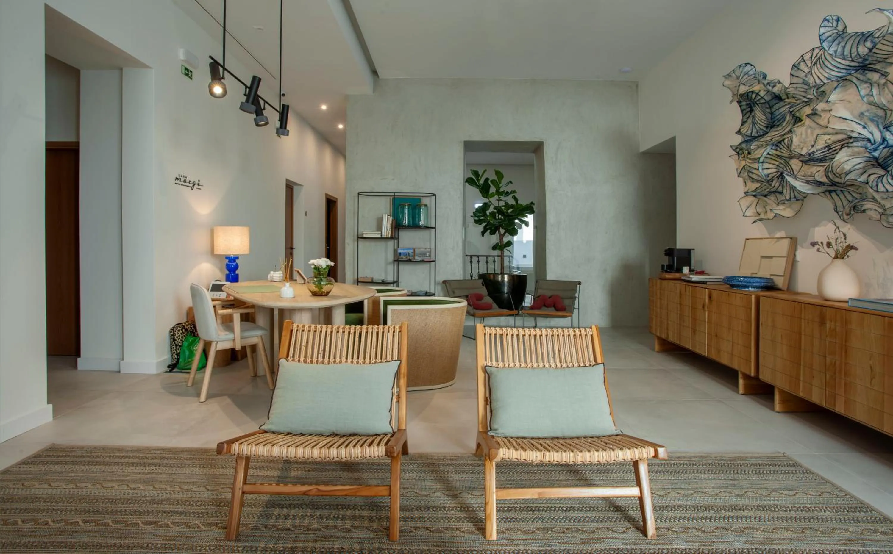 Property building in Casa Margô