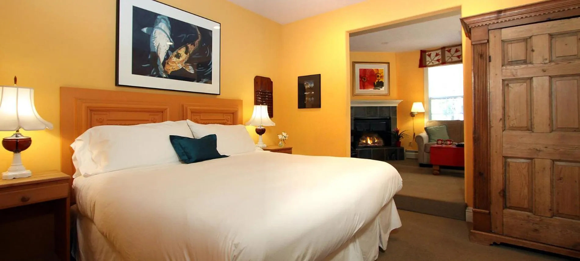 Bed in Inn at Occidental