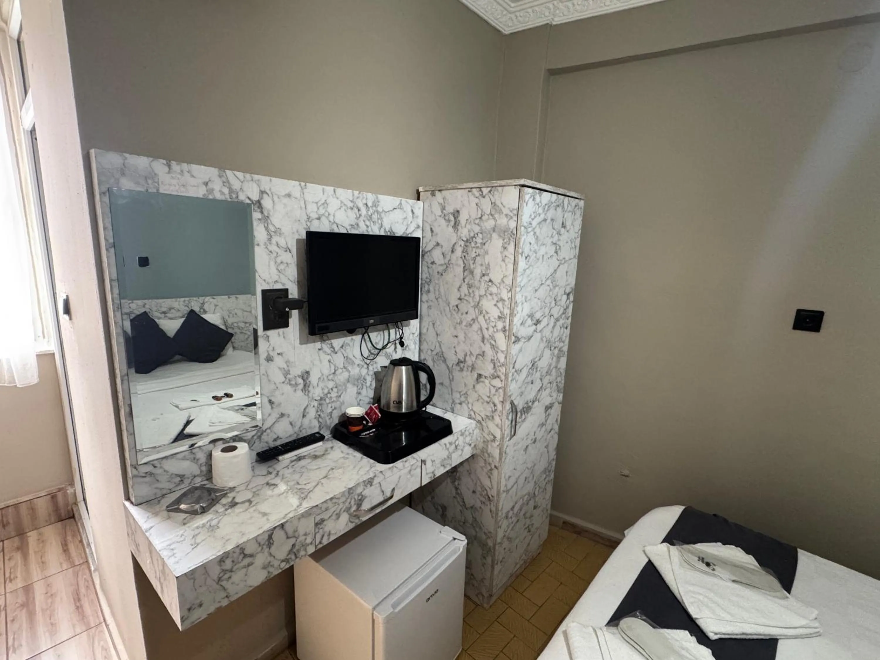 TV and multimedia in ERSOY EGE APART OTEL