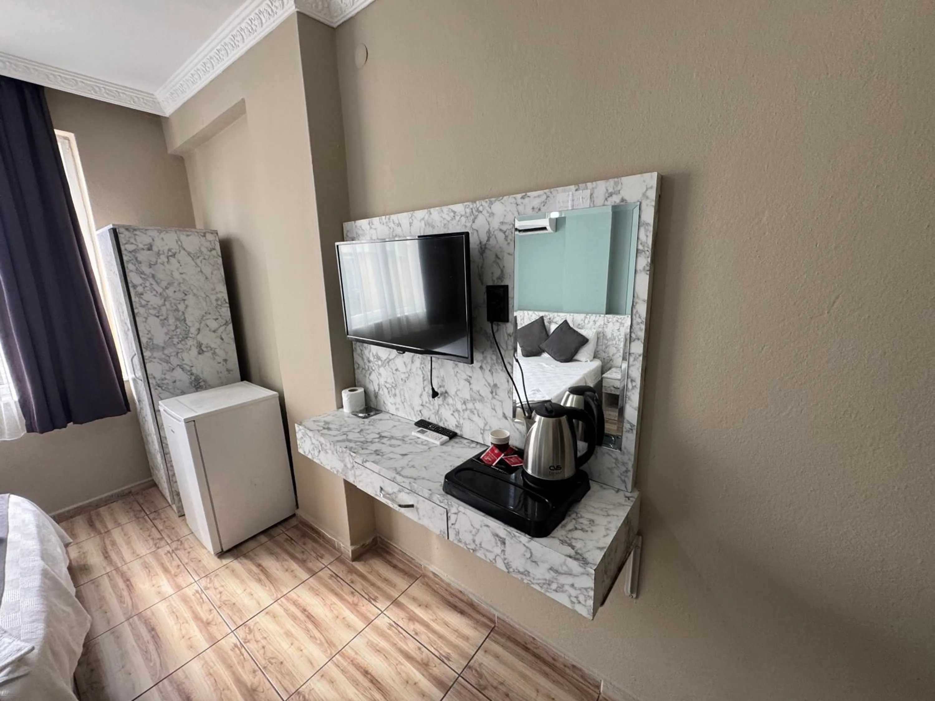 TV and multimedia, Bed in ERSOY EGE APART OTEL