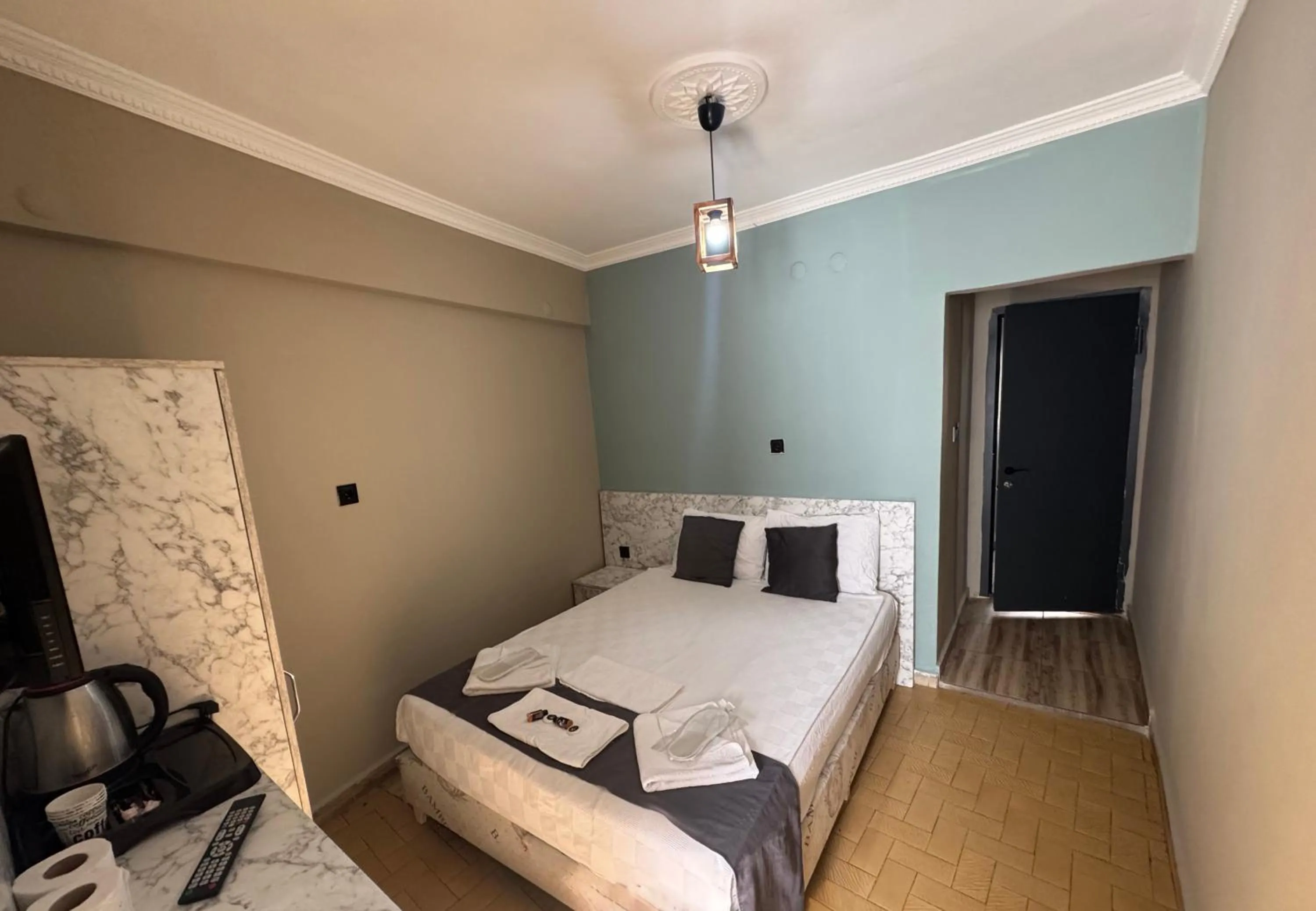 Bed in ERSOY EGE APART OTEL