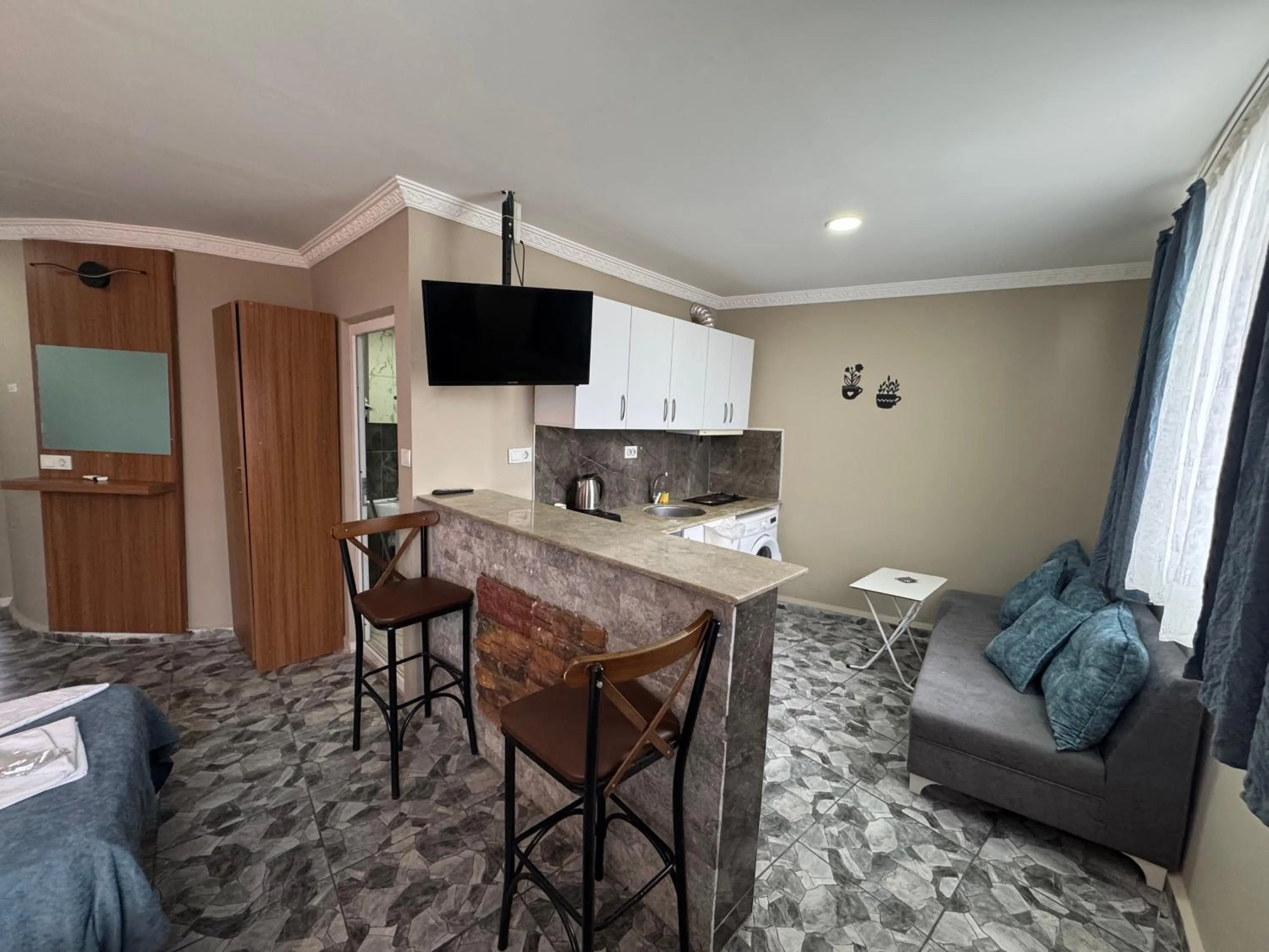 Kitchen or kitchenette in ERSOY EGE APART OTEL