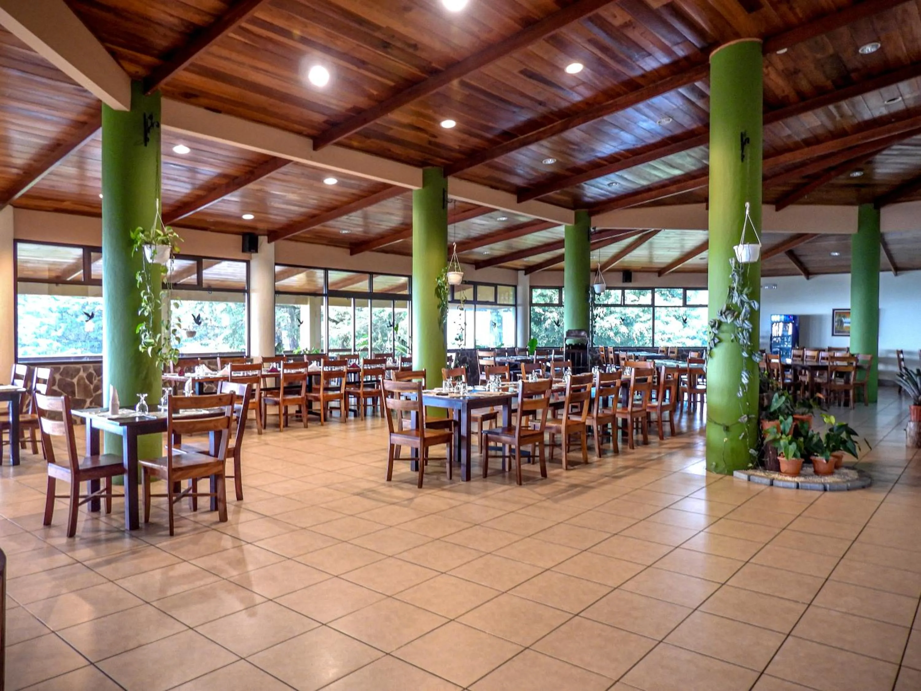 Restaurant/places to eat in Hotel Montaña Monteverde