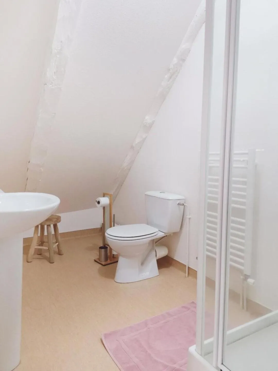 Toilet in Maison d'Hôtes La Grange