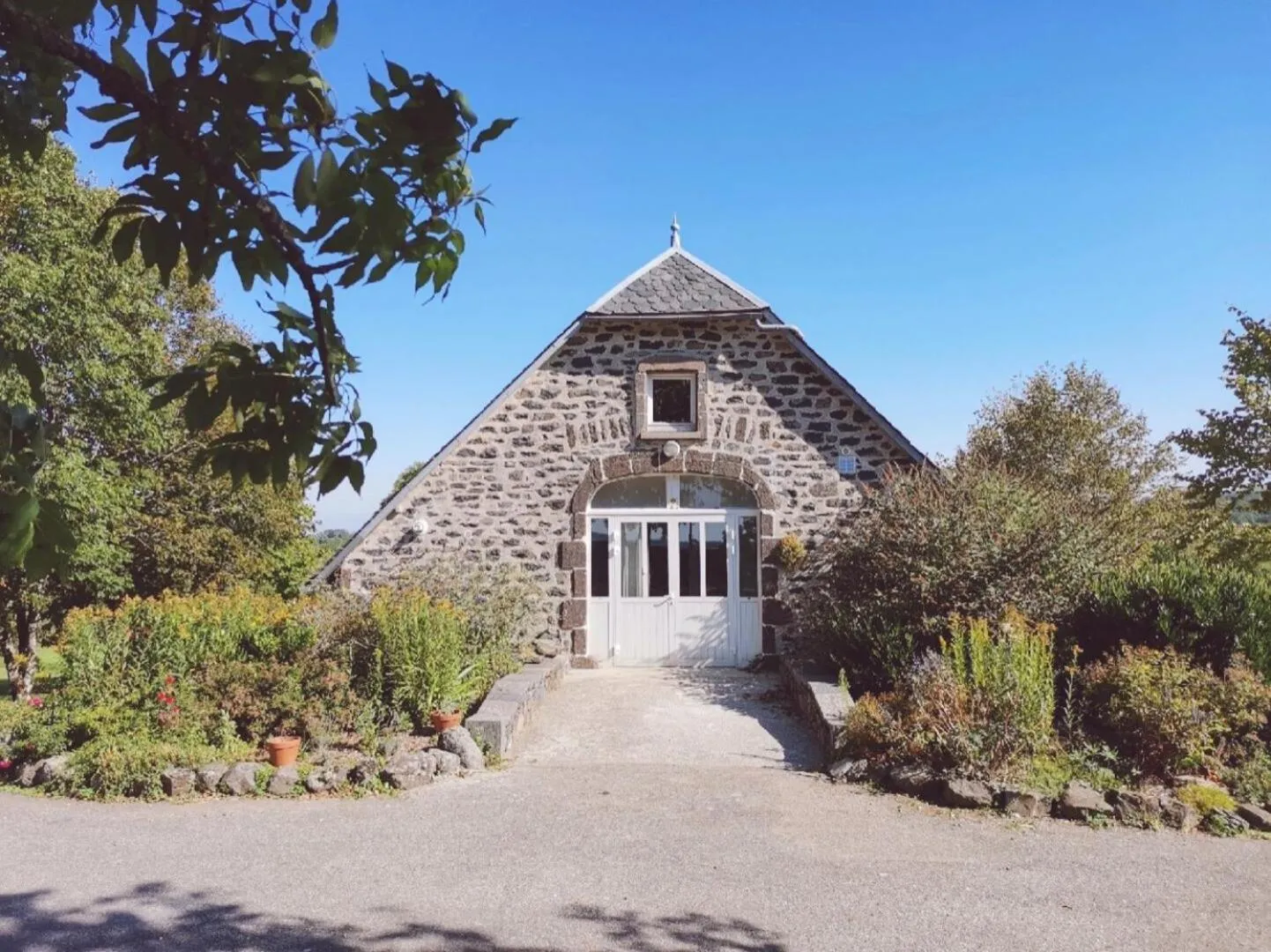 Property building in Maison d'Hôtes La Grange