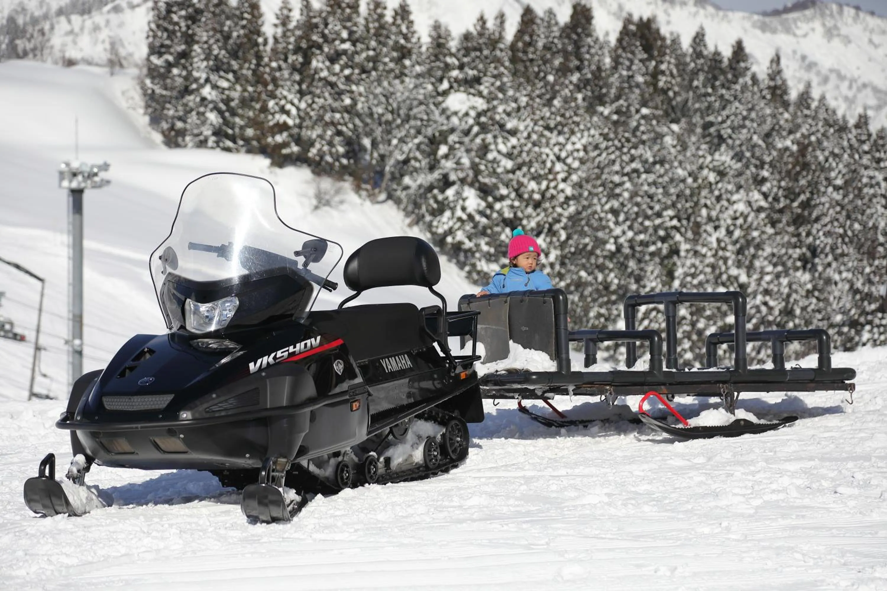 Skiing in Ishiuchi Ski Center