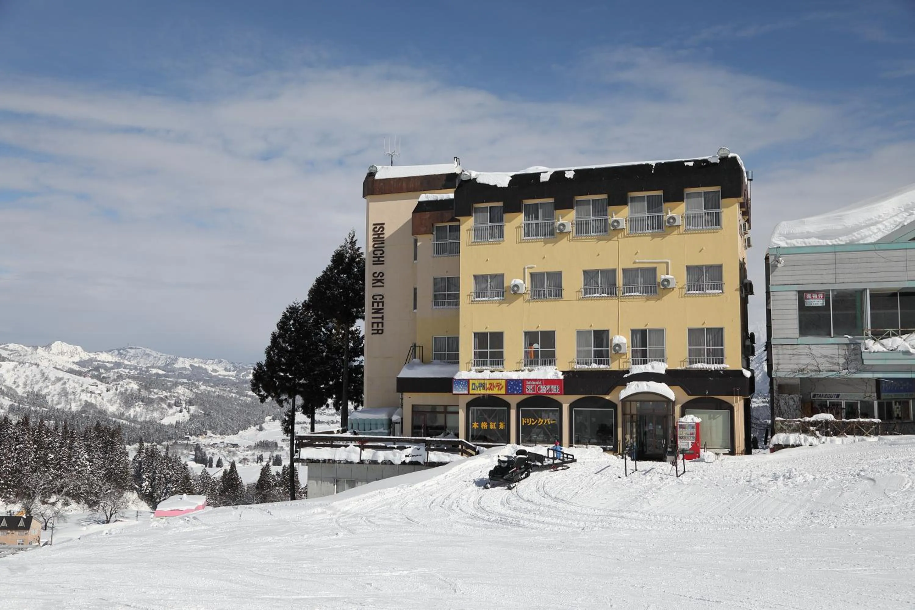 Property building in Ishiuchi Ski Center
