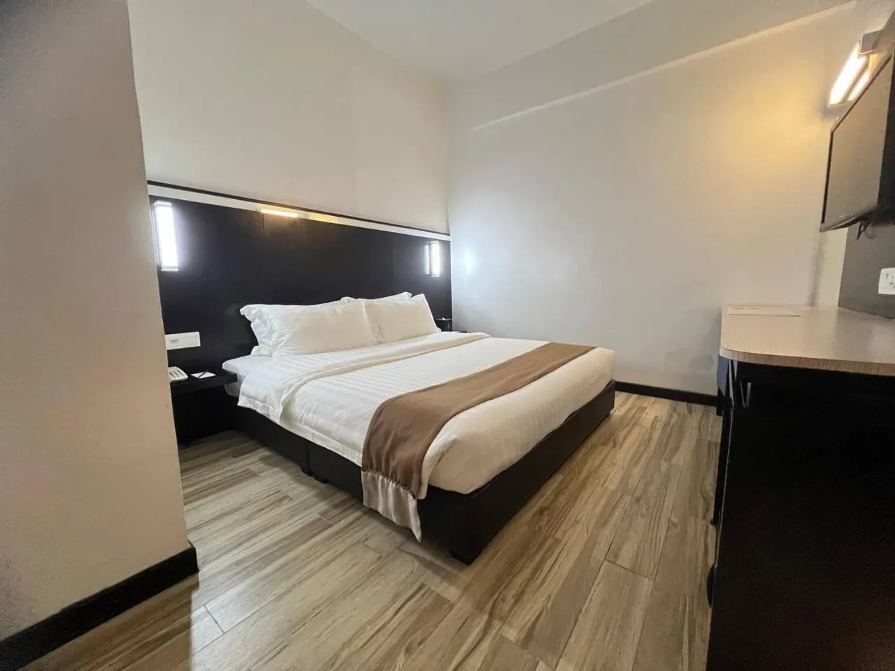 Bed in Dreamtel Kota Kinabalu