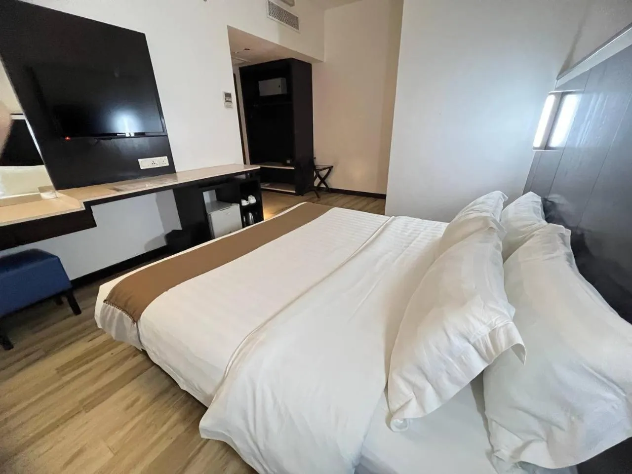 Bed in Dreamtel Kota Kinabalu