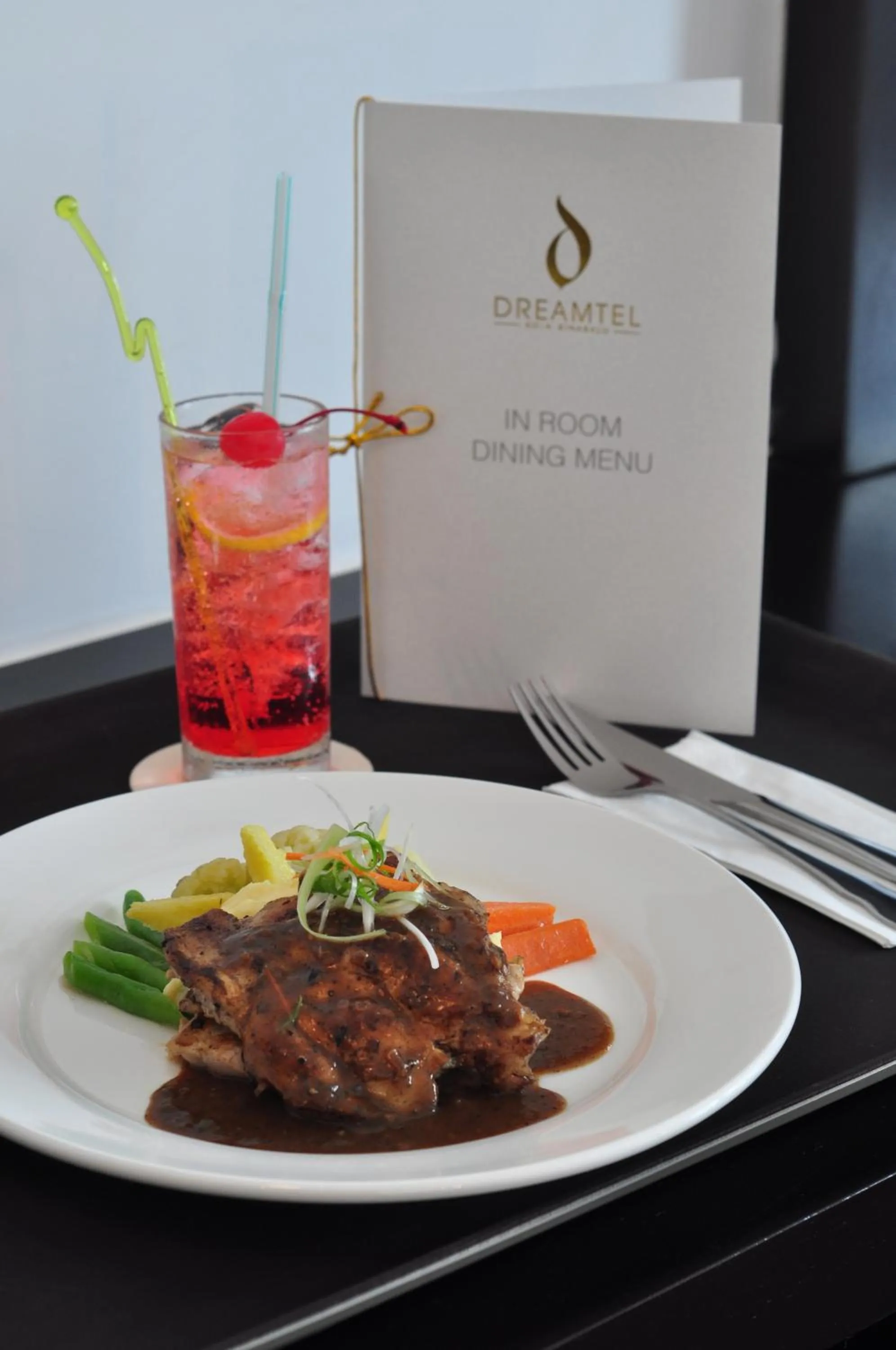 Food and drinks in Dreamtel Kota Kinabalu