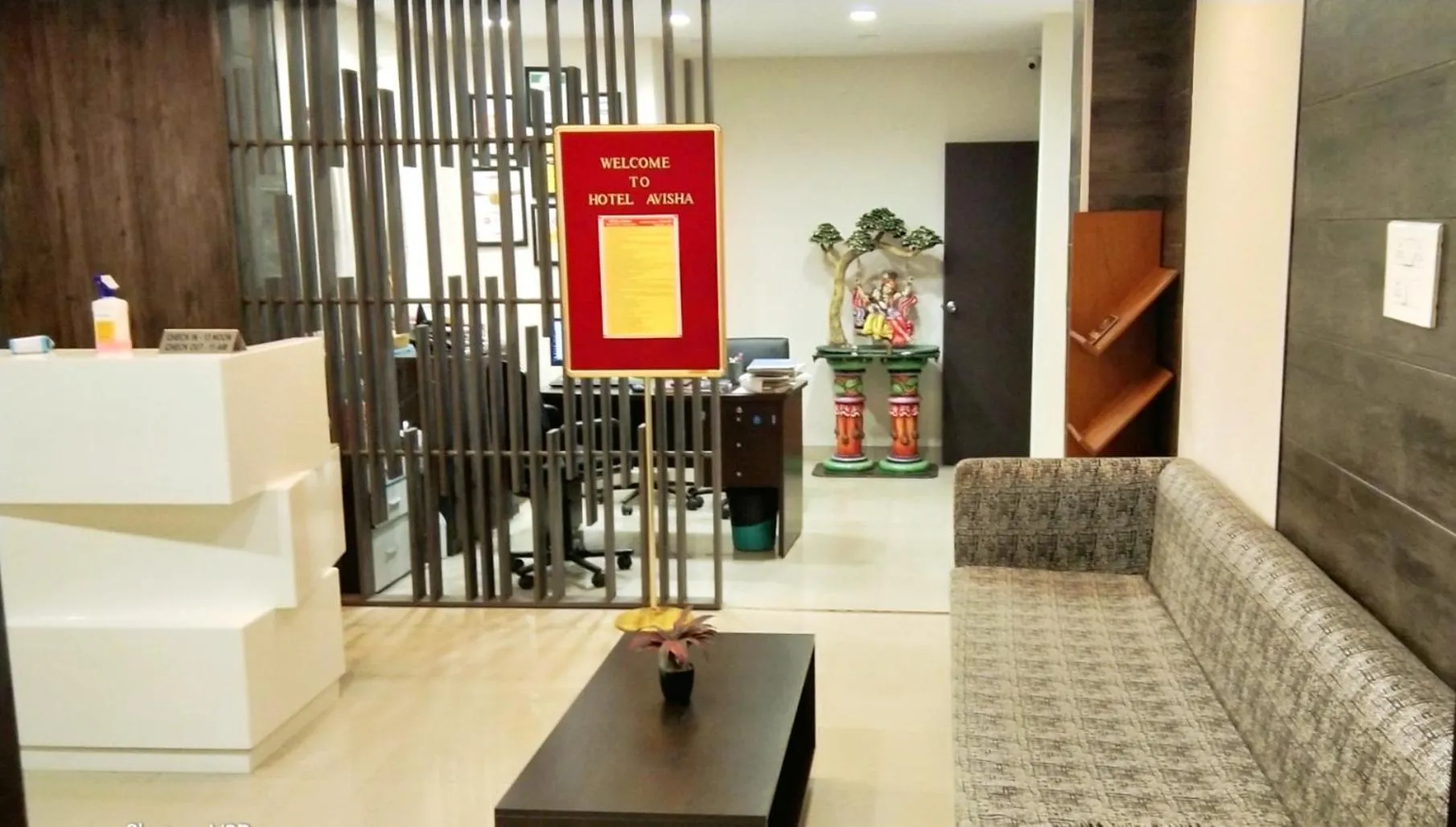 Seating area in Hotel Avisha