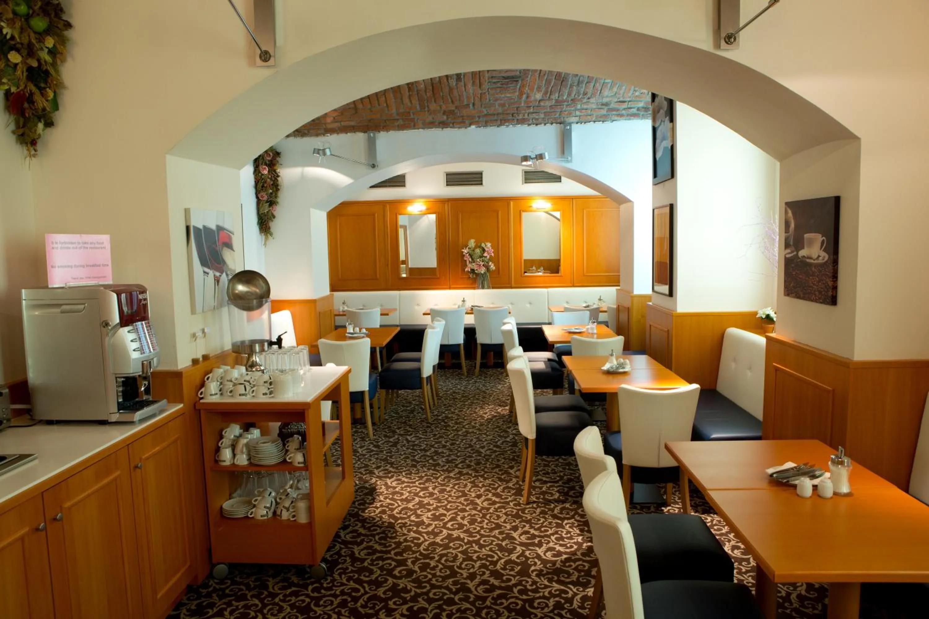 Breakfast in Máchova