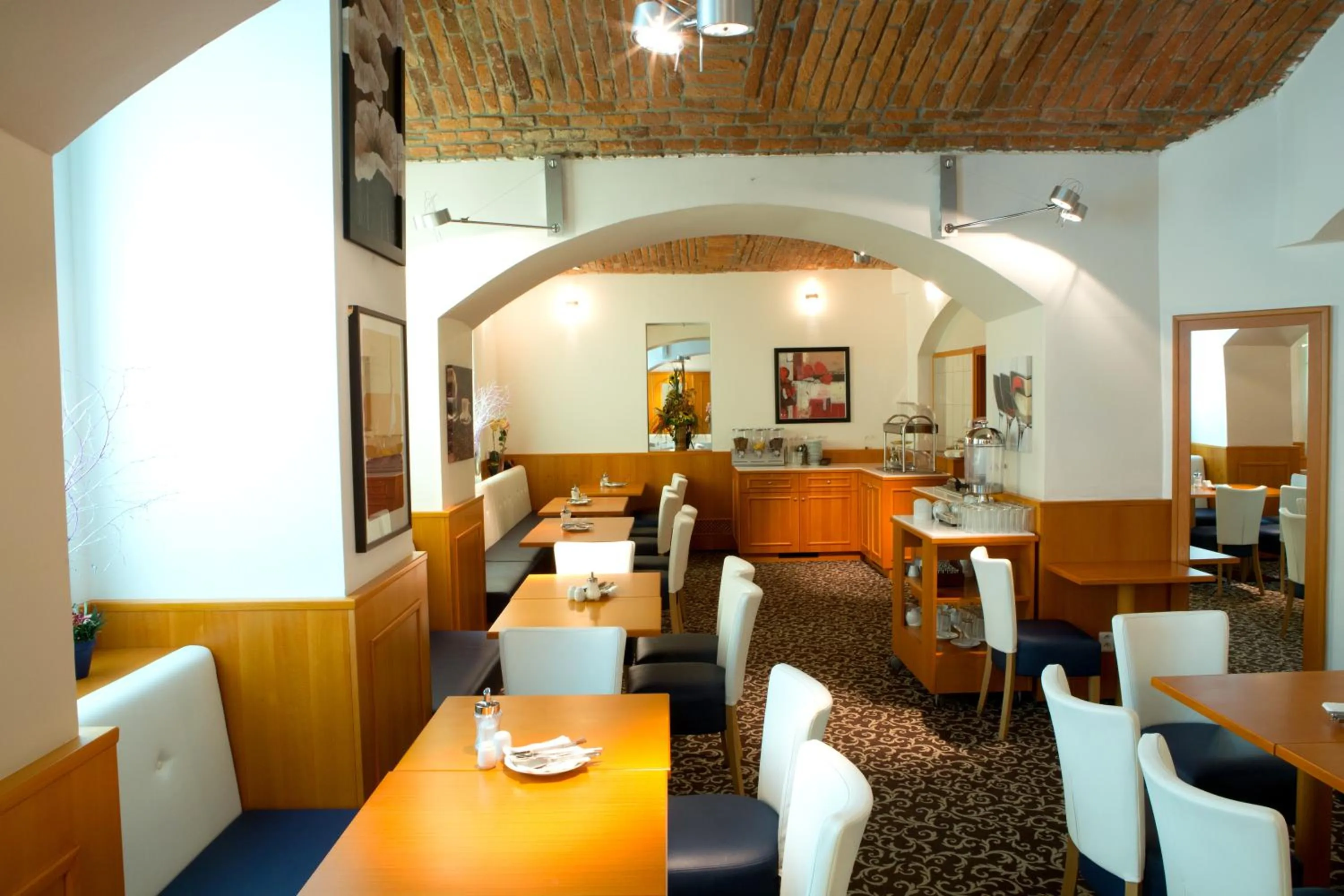 Breakfast in Máchova