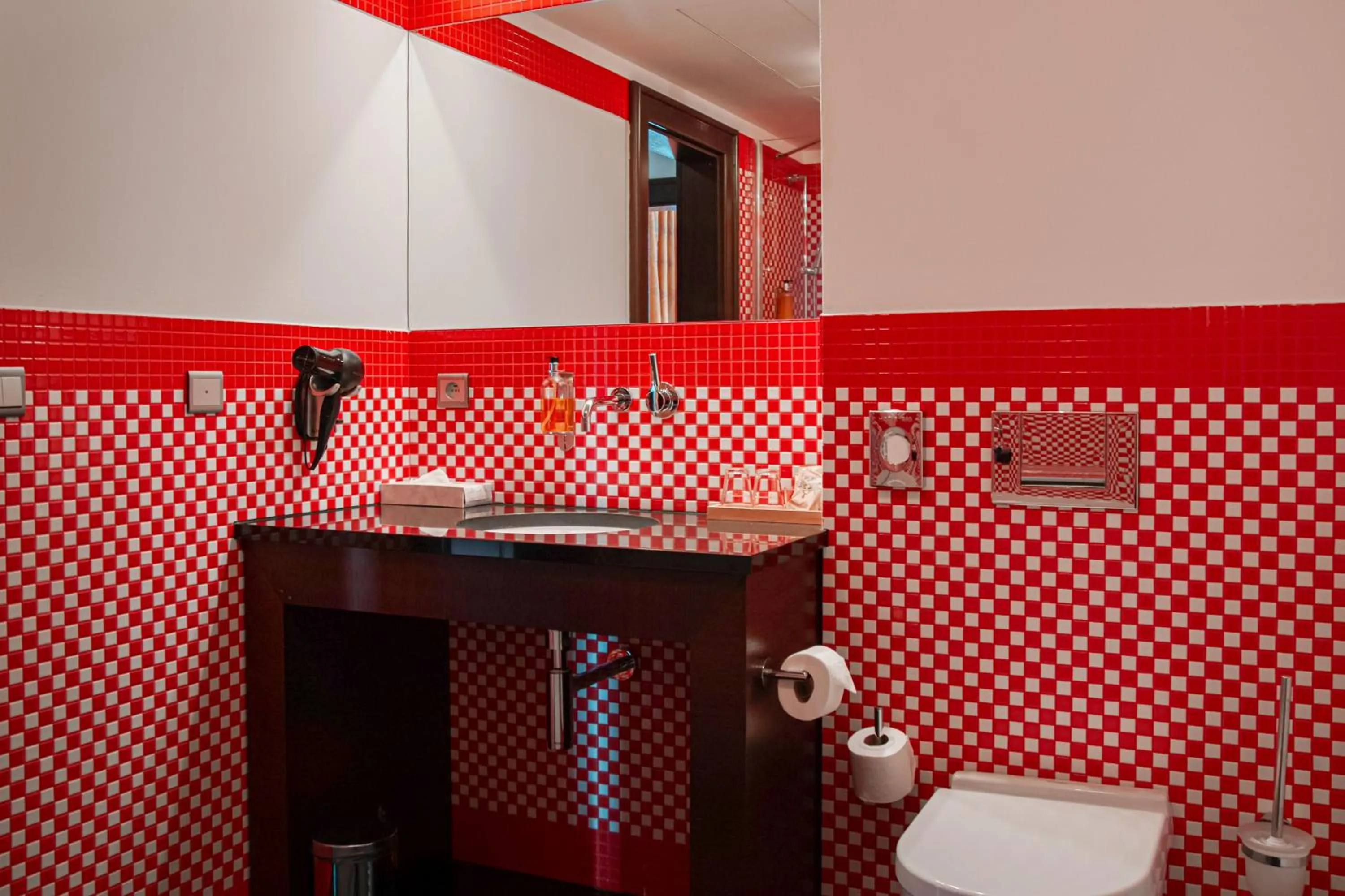 Bathroom in Art Hotel William