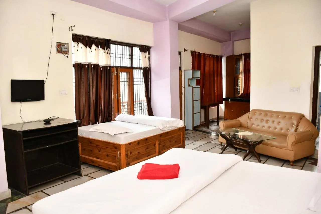 Bed in HOTEL HIMALYAN PARADISE