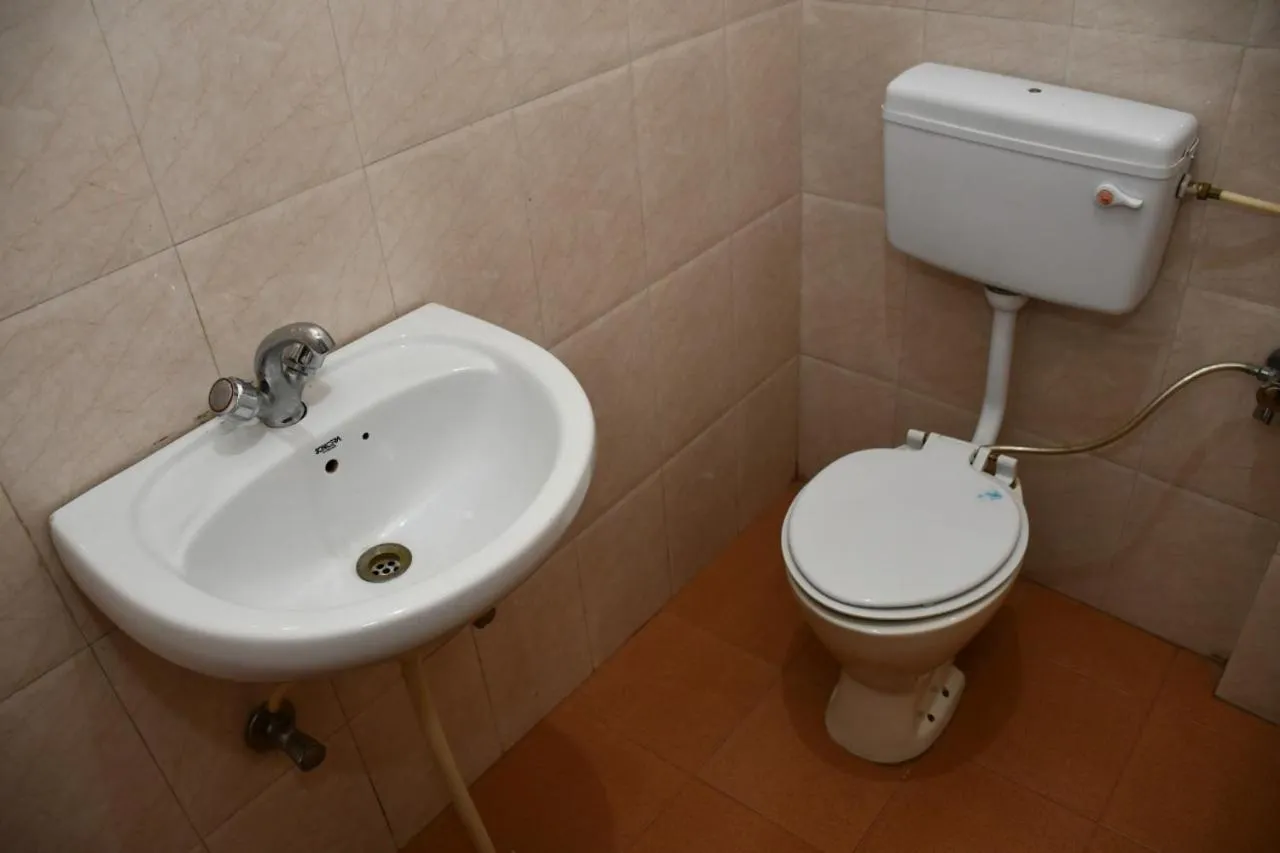 HOTEL HIMALYAN PARADISE