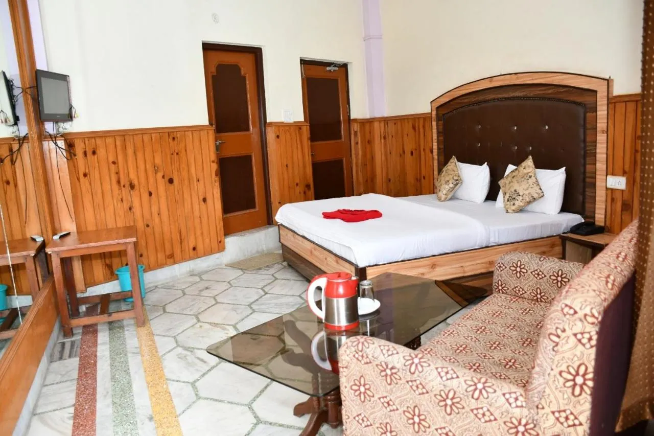 Bed in HOTEL HIMALYAN PARADISE