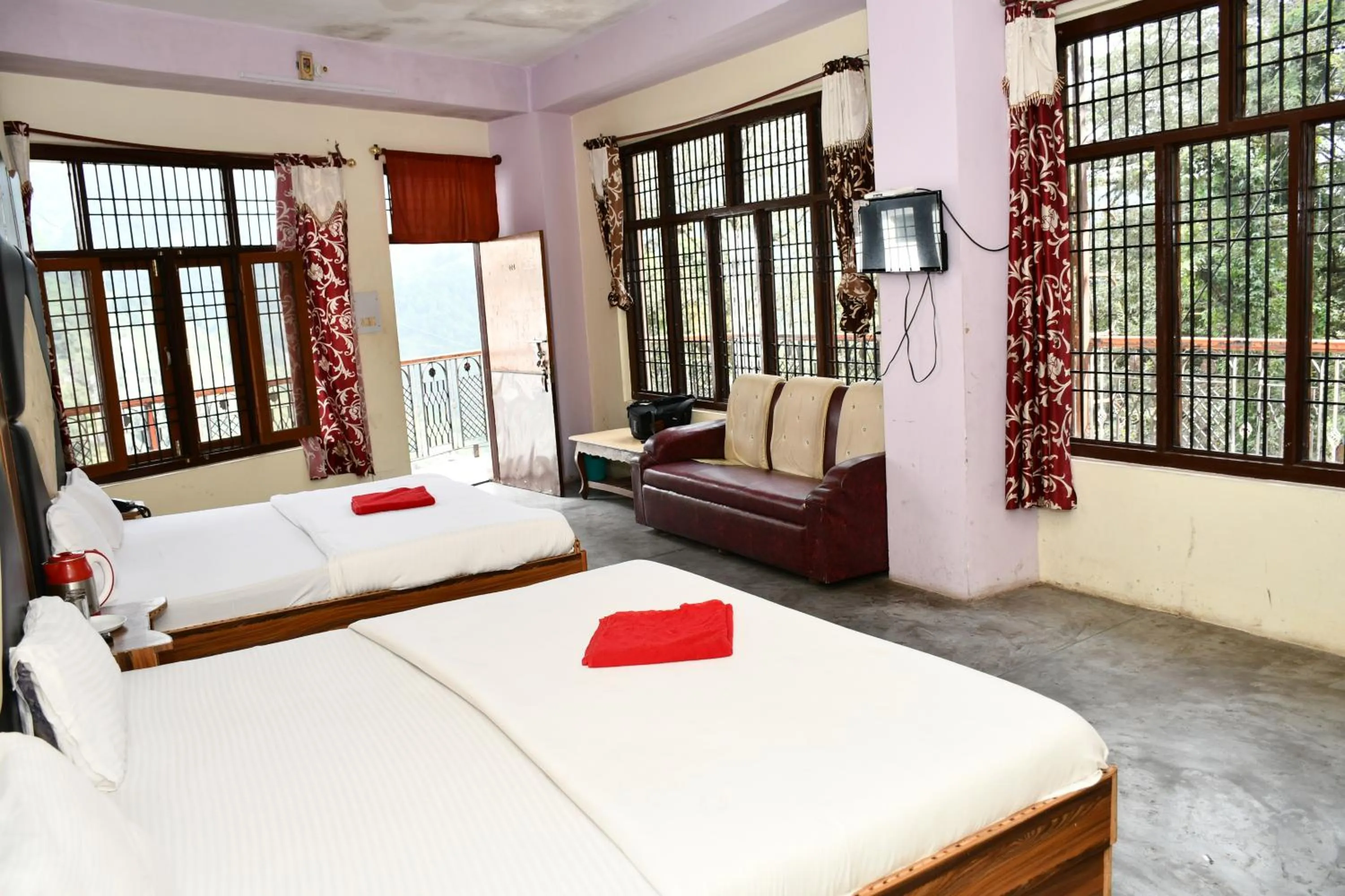 Bed in HOTEL HIMALYAN PARADISE