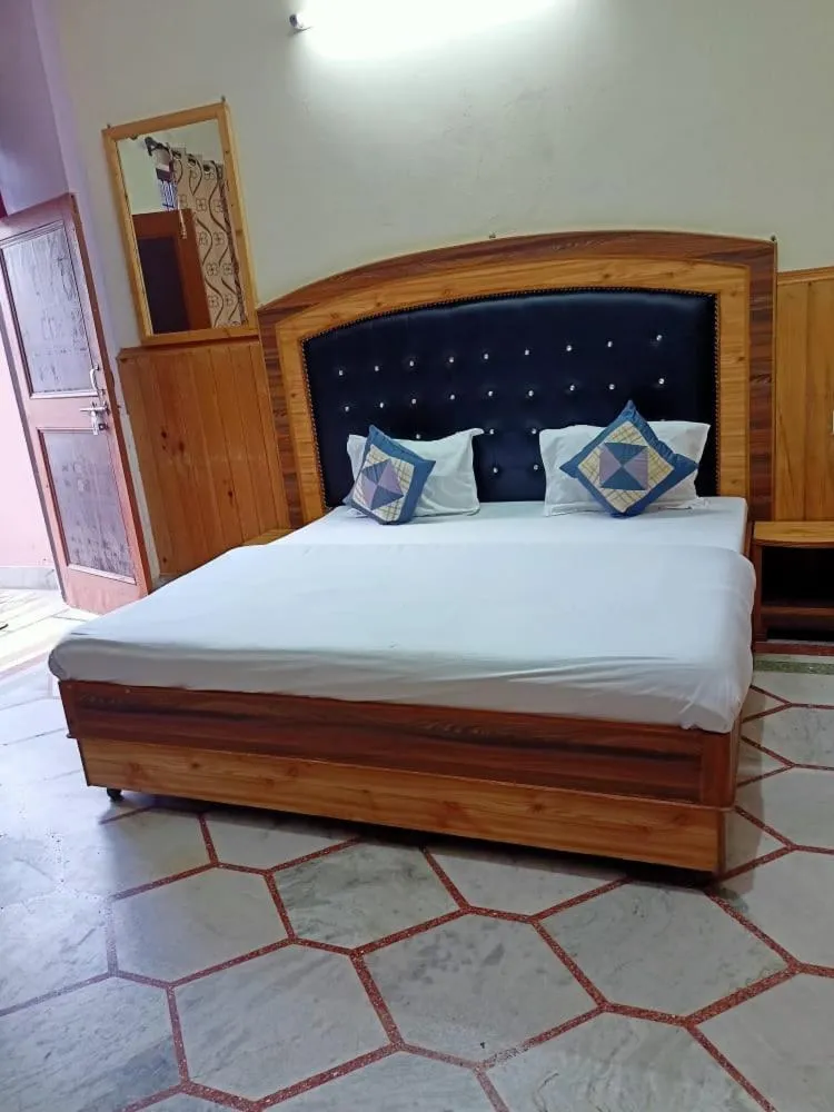 Bed in HOTEL HIMALYAN PARADISE