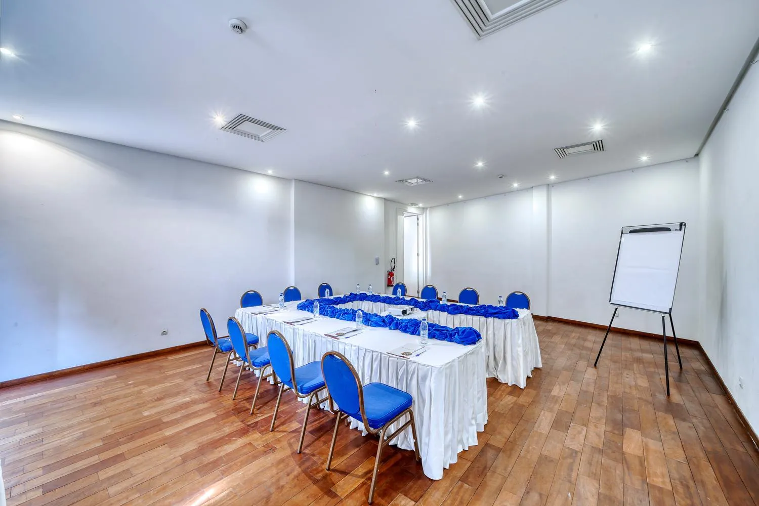 Meeting/conference room in AKWA PALACE Douala