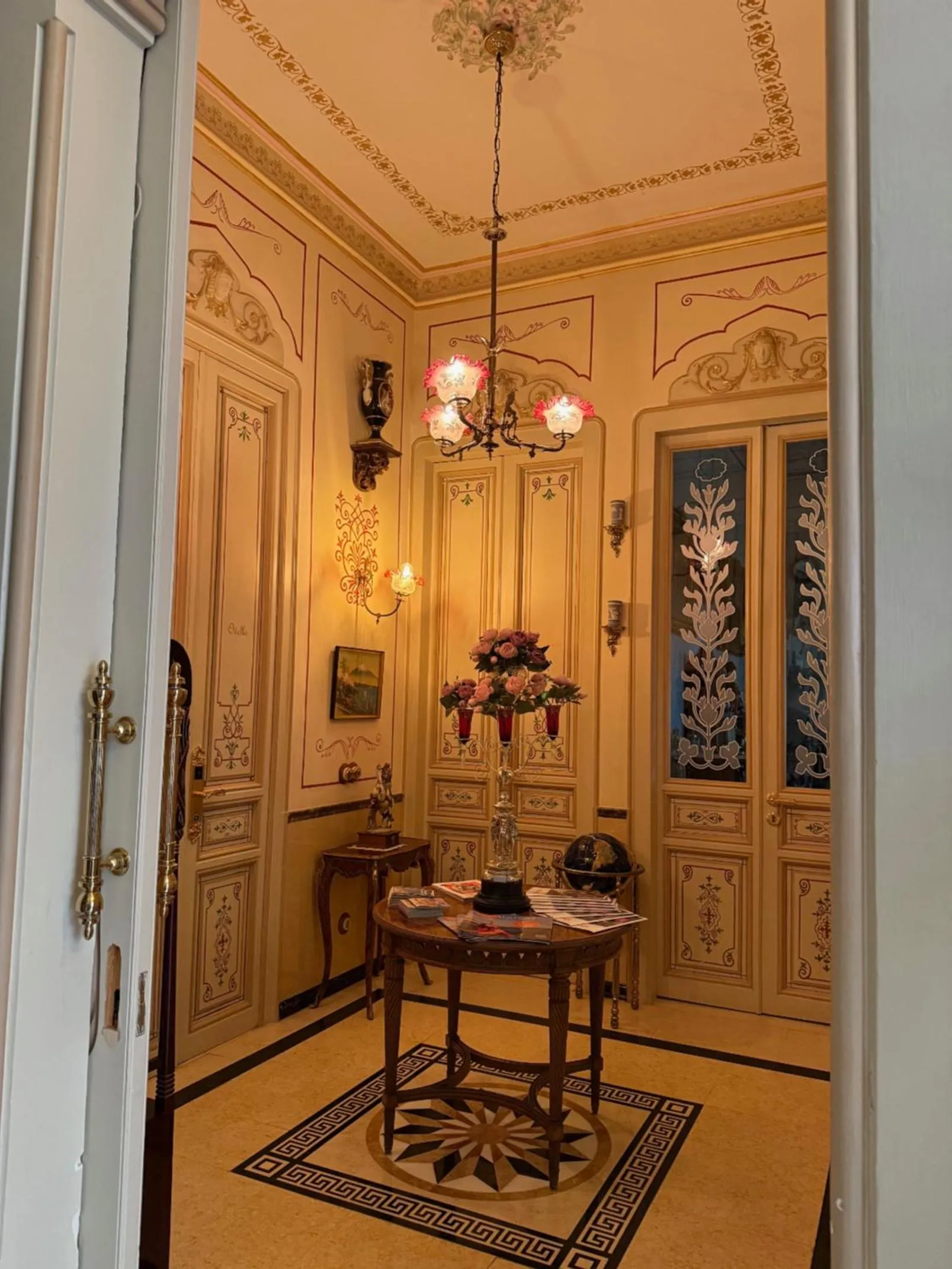 Property building in Sitges Royal Rooms