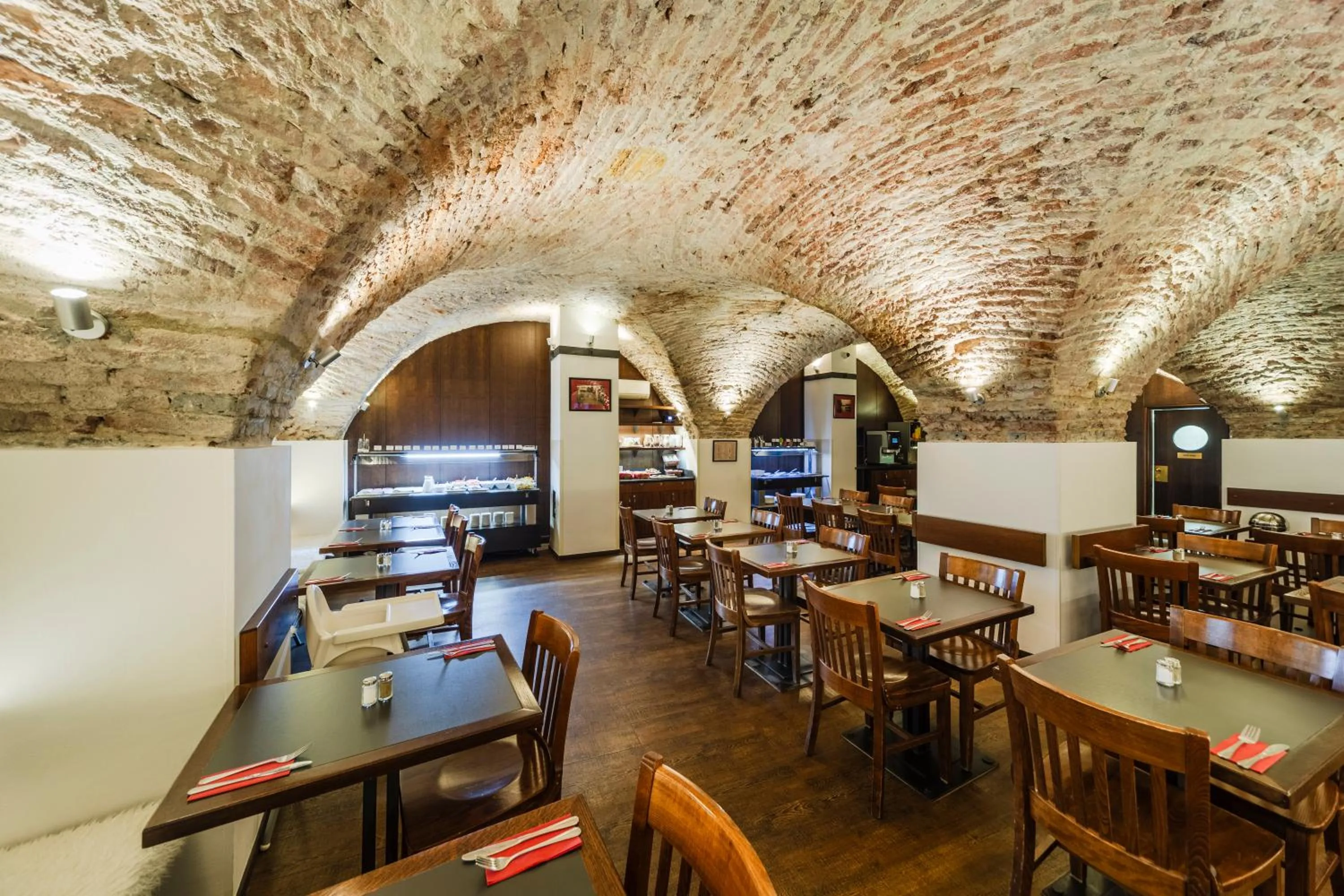 Archibald At the Charles Bridge