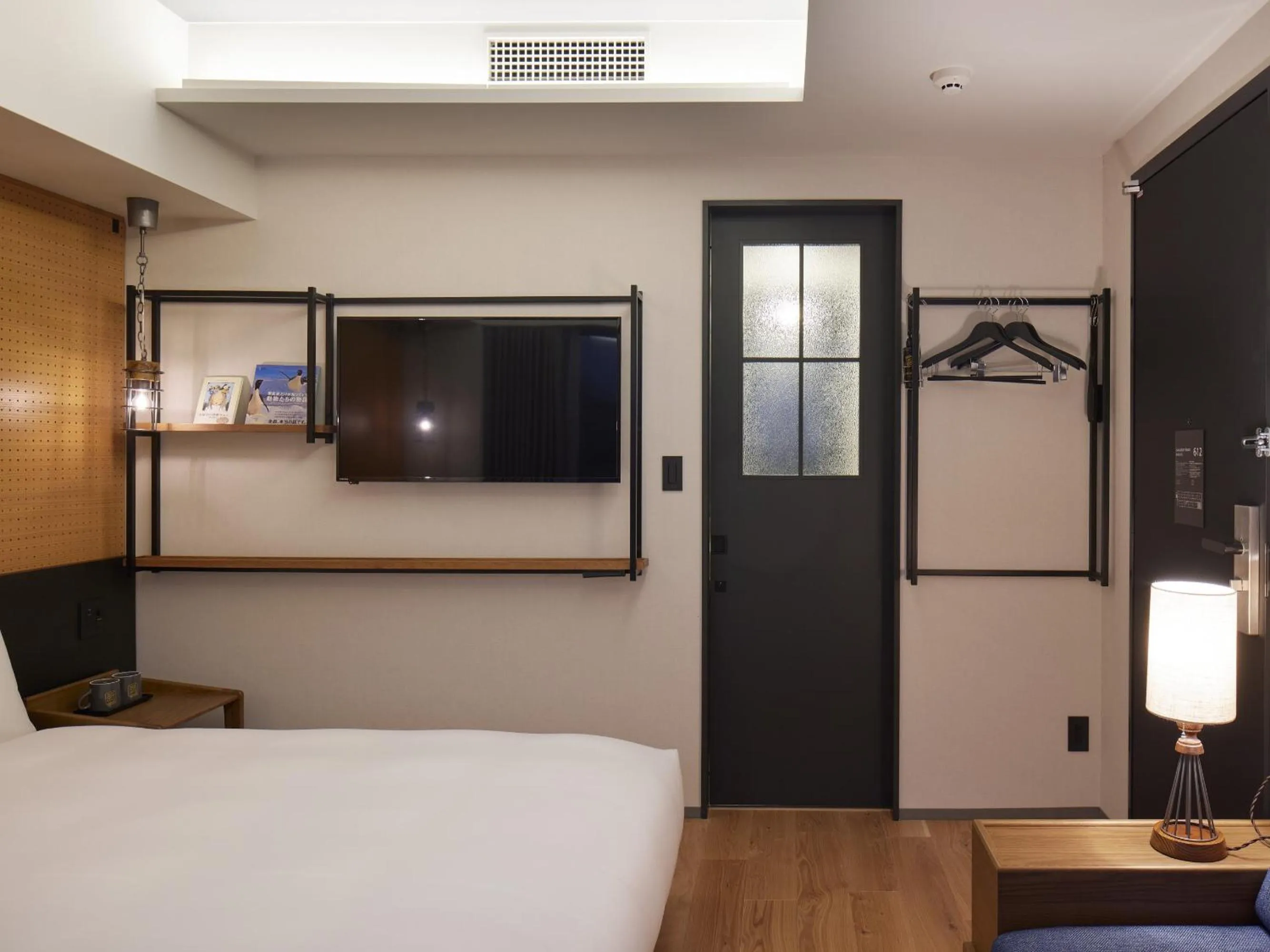 TV and multimedia, Bed in LAMP LIGHT BOOKS HOTEL fukuoka