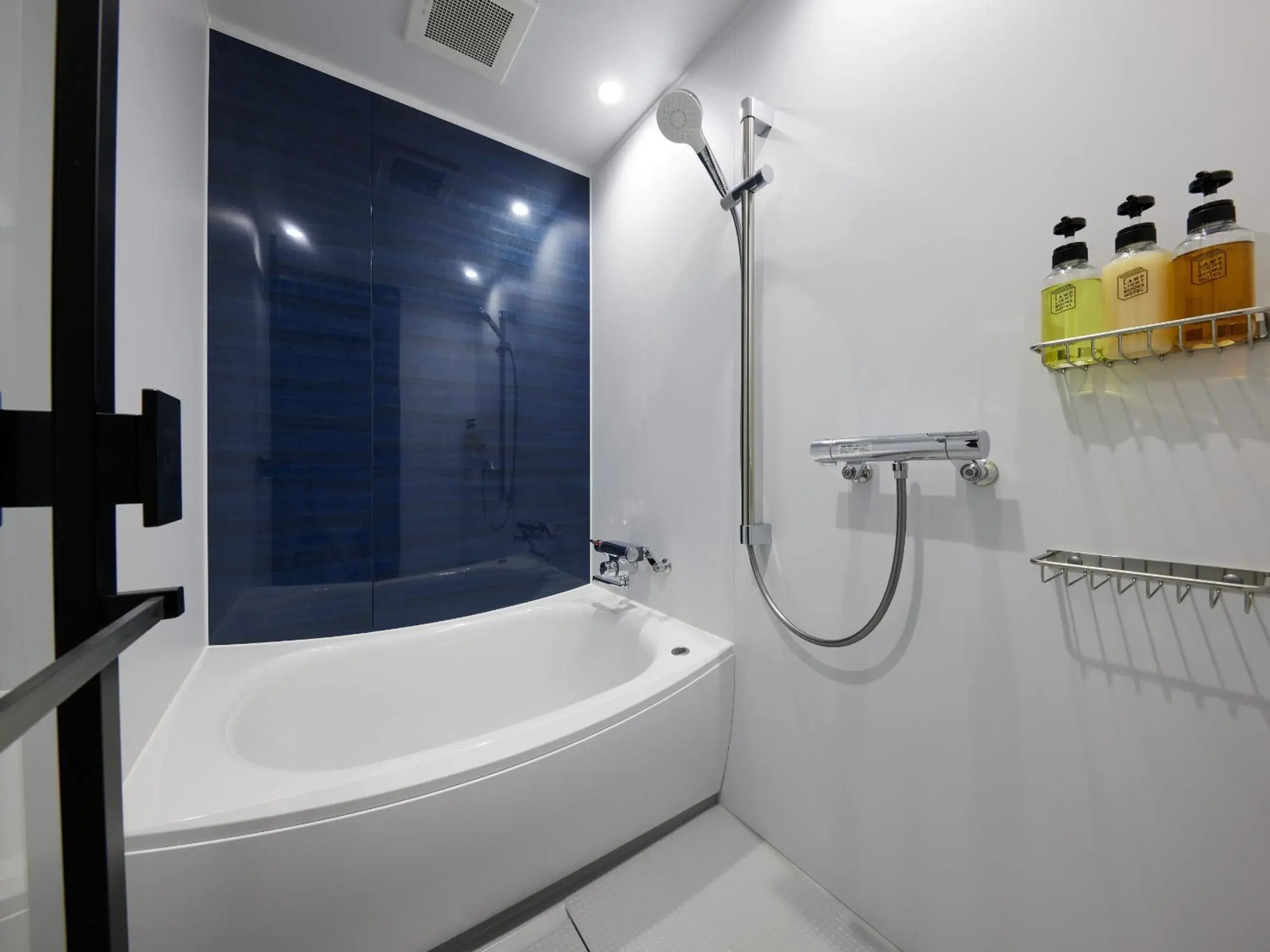 Superior Twin Room in LAMP LIGHT BOOKS HOTEL fukuoka Superior Twin Room in LAMP LIGHT BOOKS HOTEL fukuoka