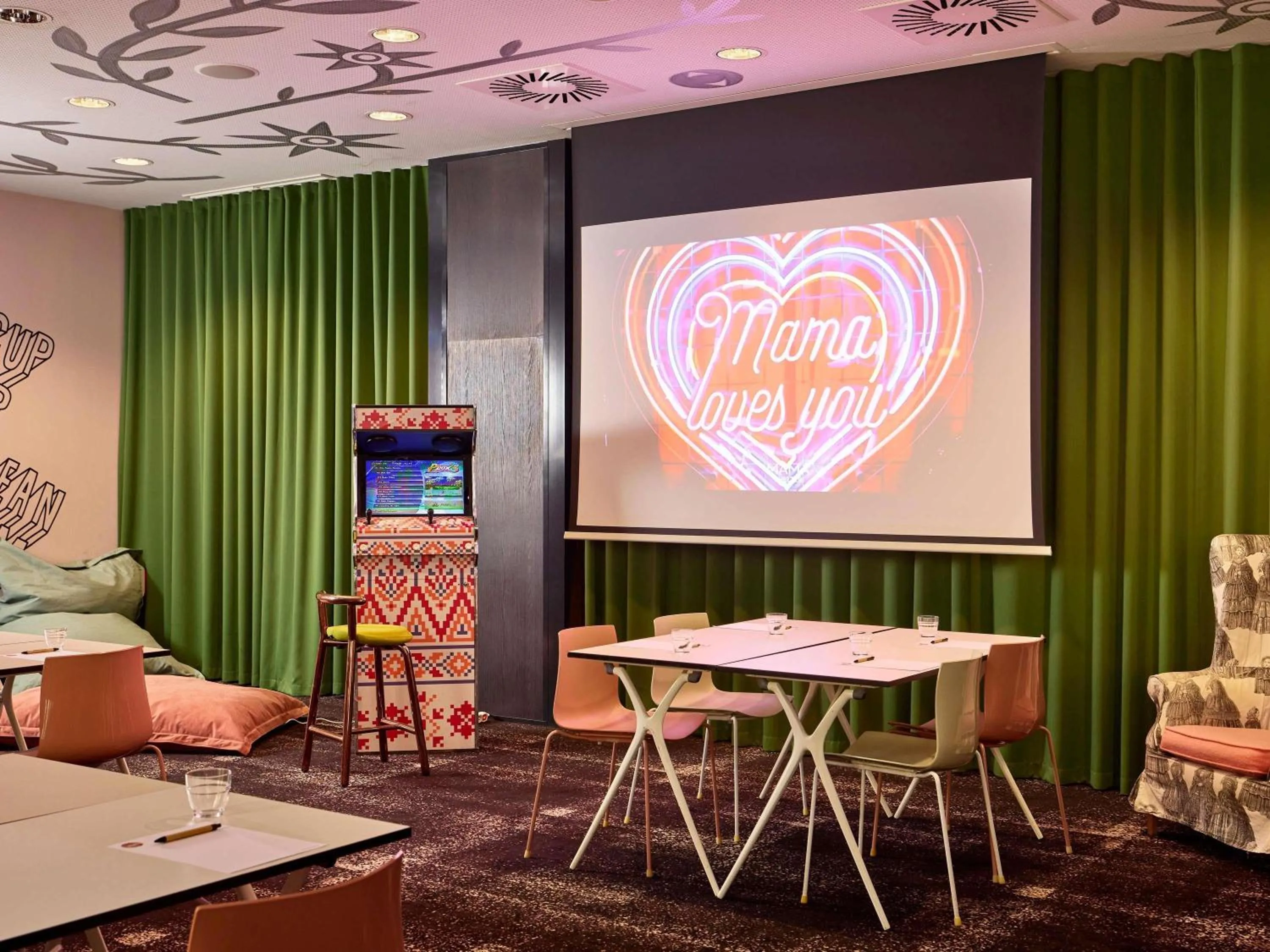 Meeting/conference room in Mama Shelter Prague