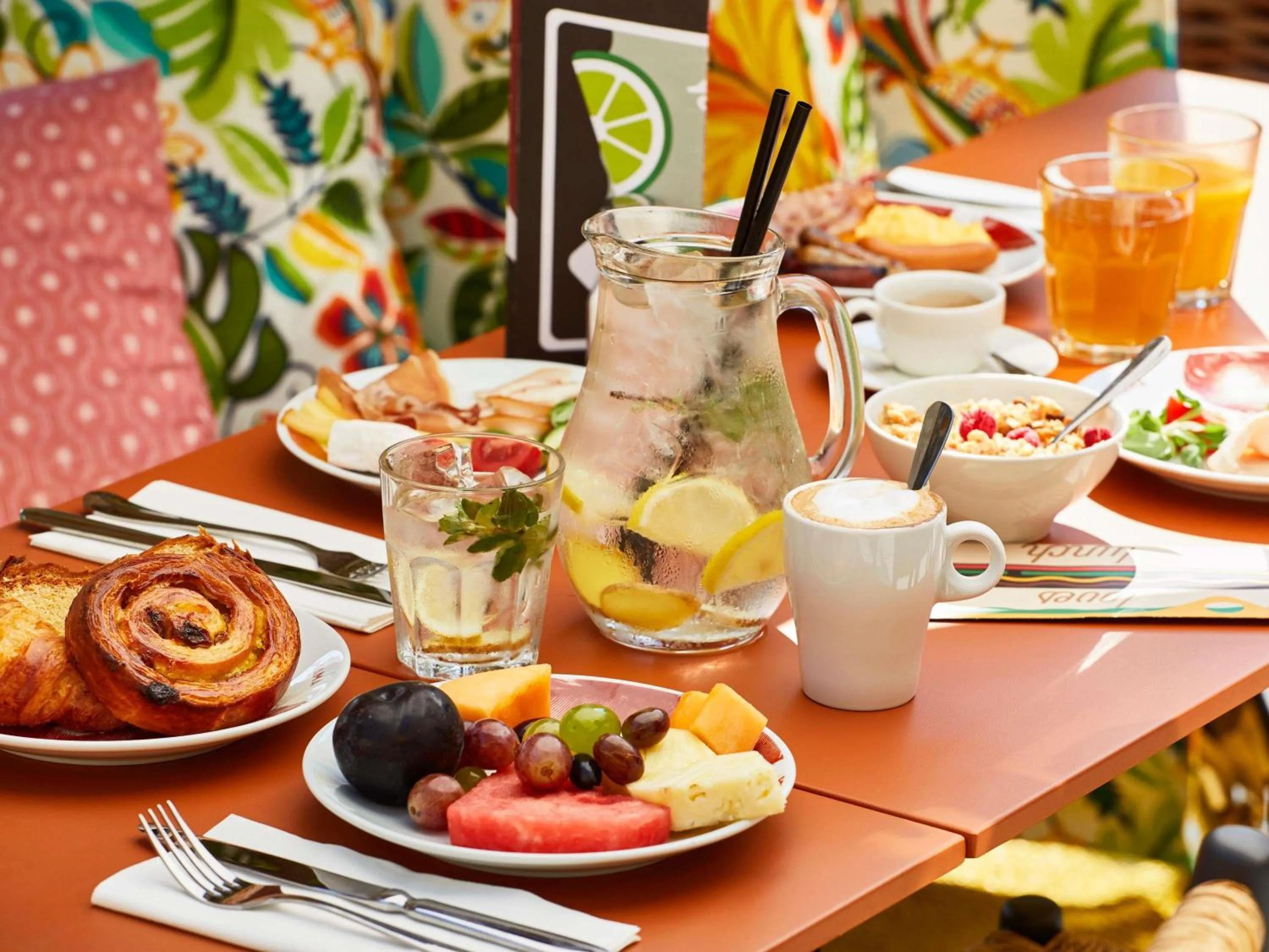 Breakfast in Mama Shelter Prague