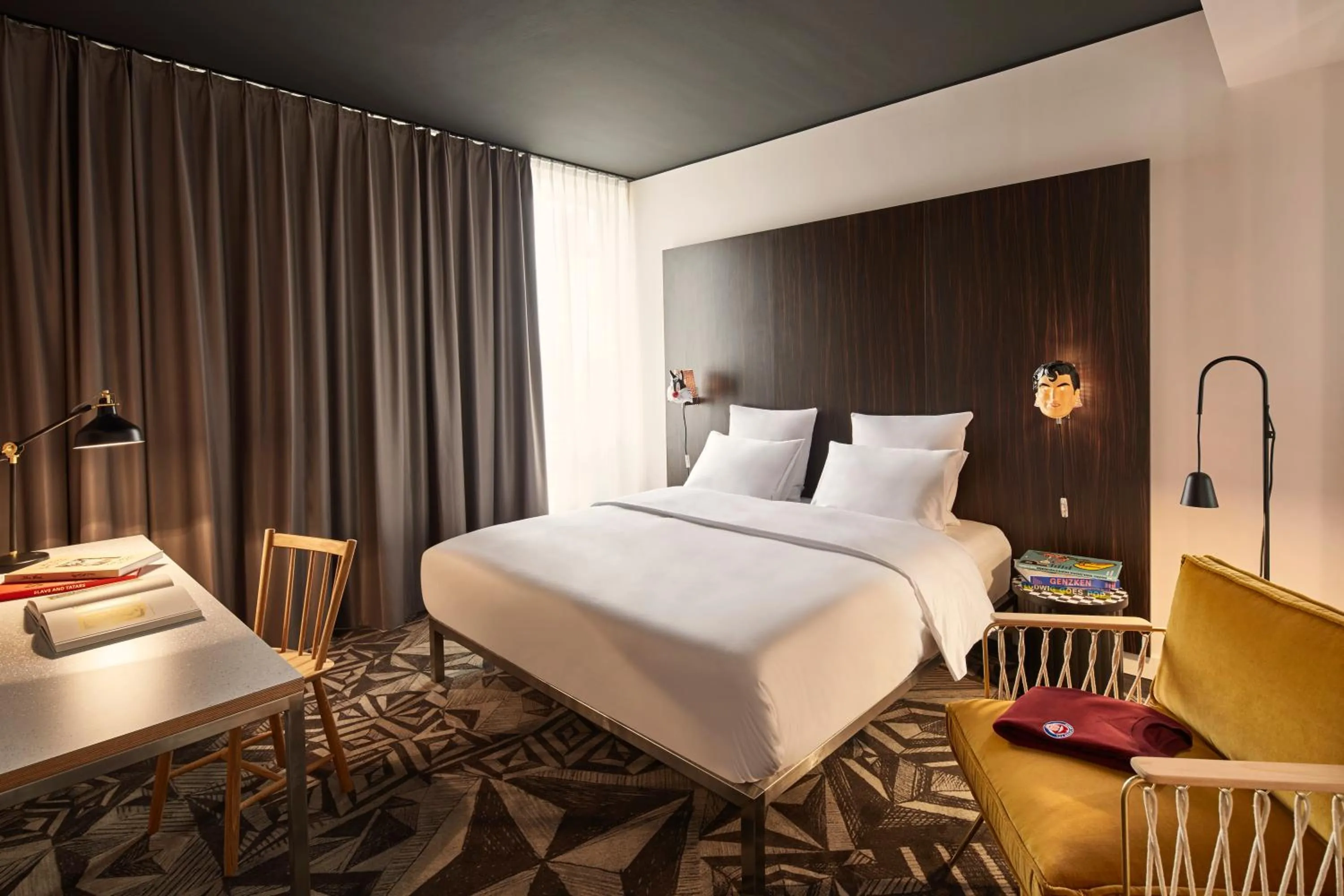 Bed in Mama Shelter Prague