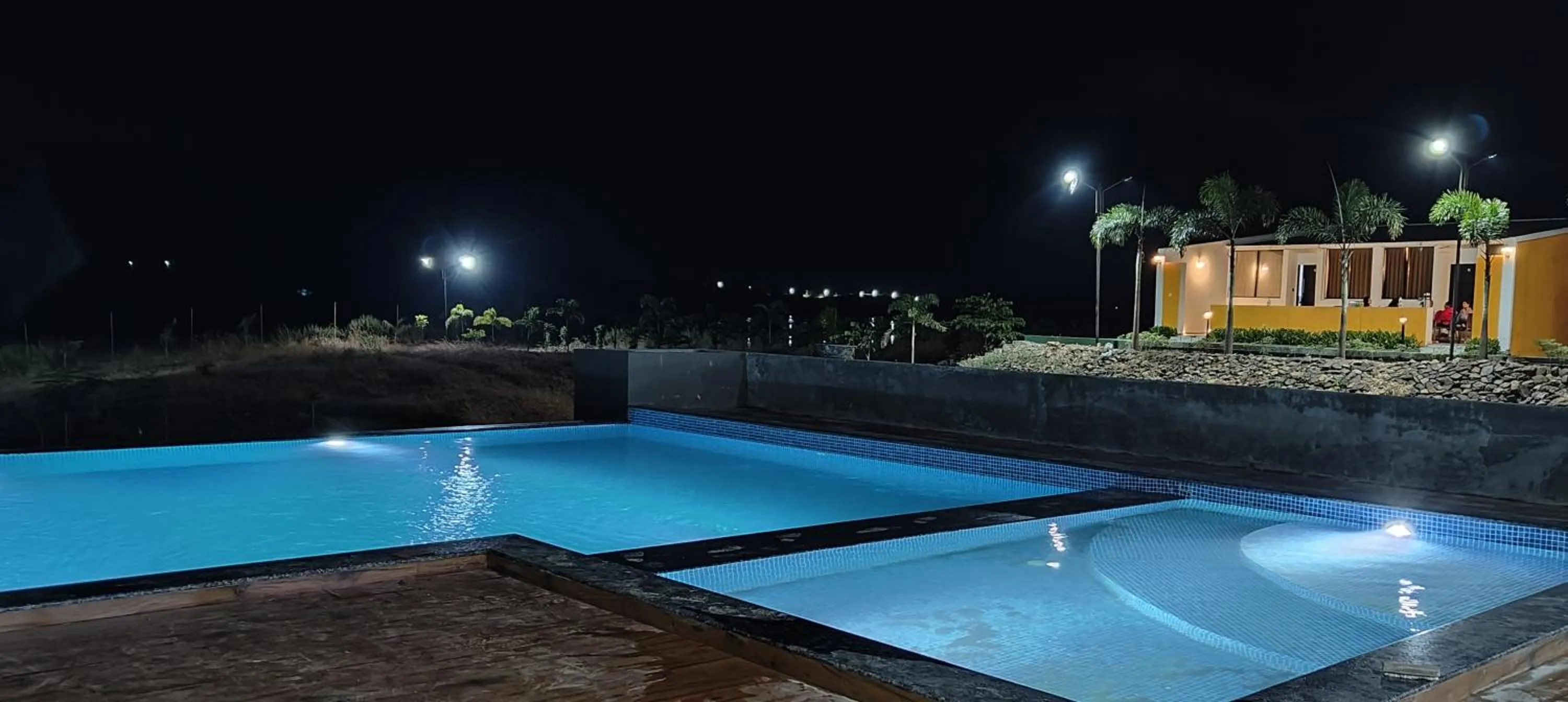 Pool view in Mountain N Lake Resort