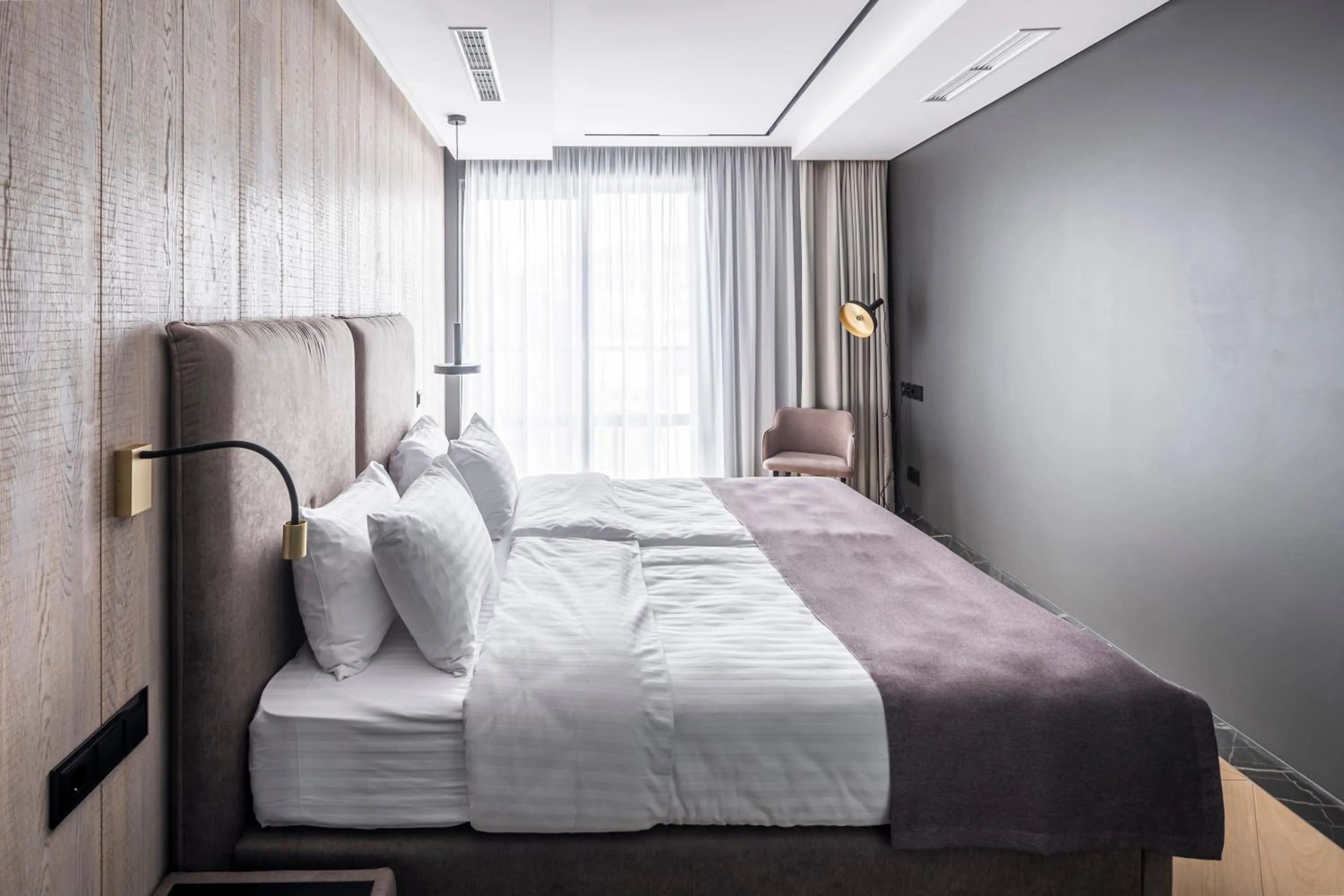 Bedroom, Bed in Loft7