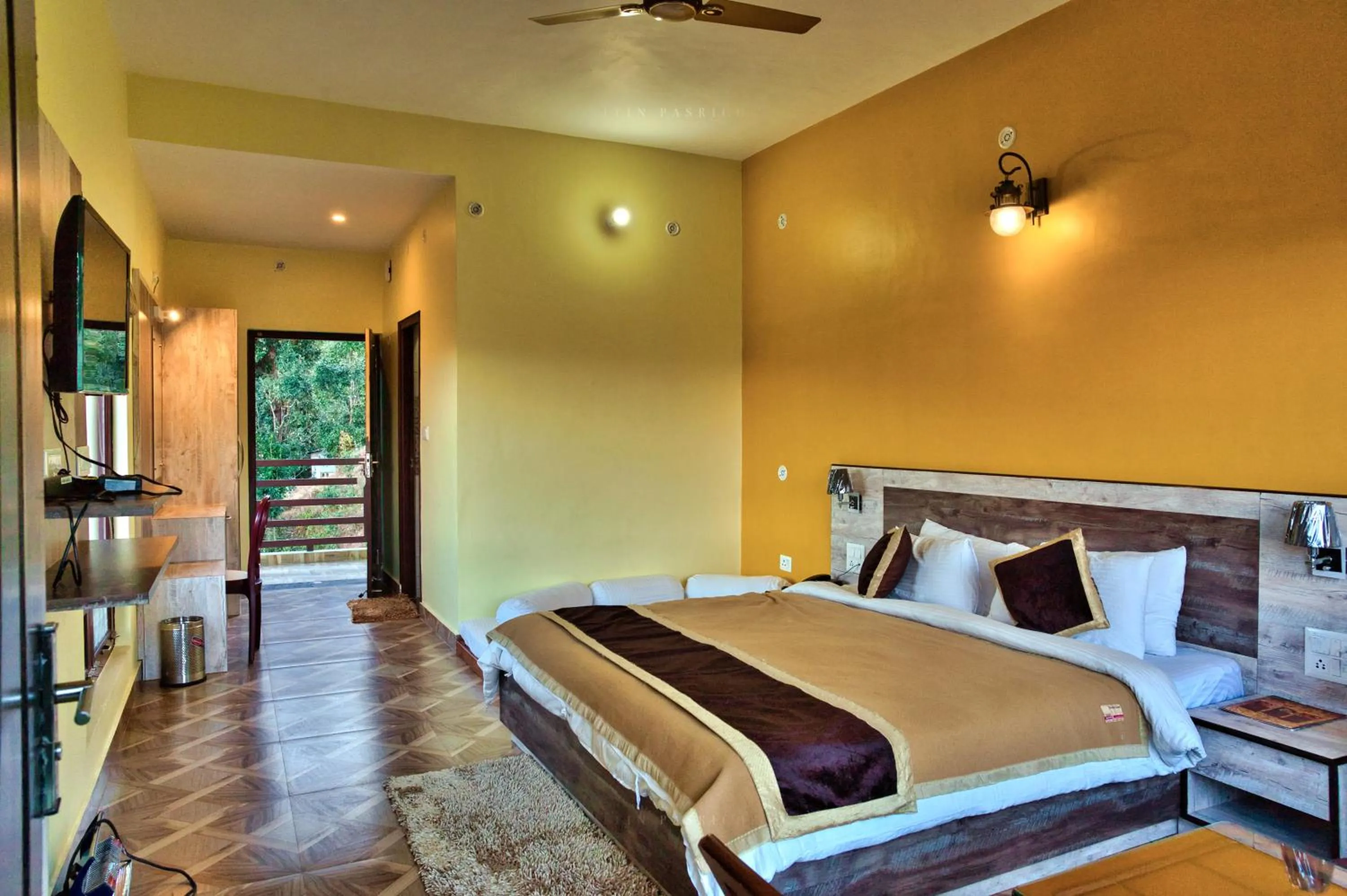 Bed in Himalaya Darshan Resort