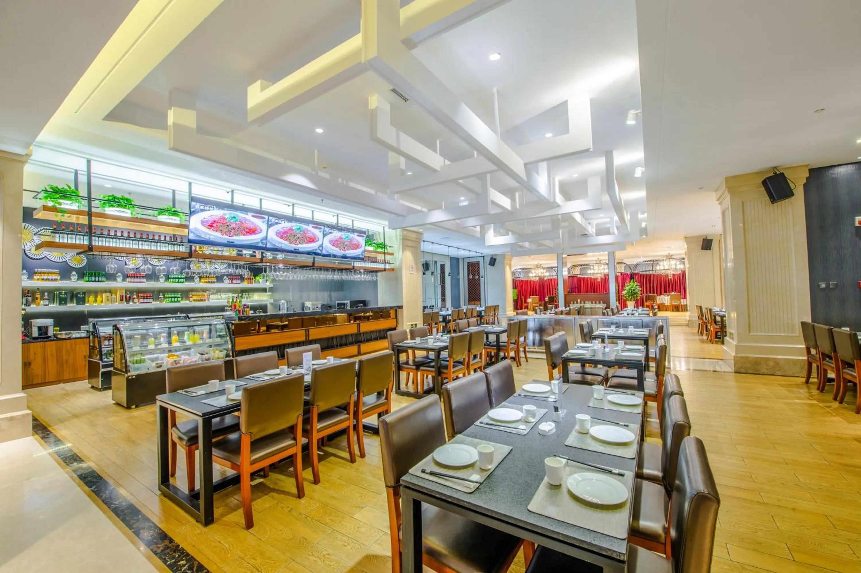 Restaurant/places to eat in Grand Skylight International Hotel Wuhai