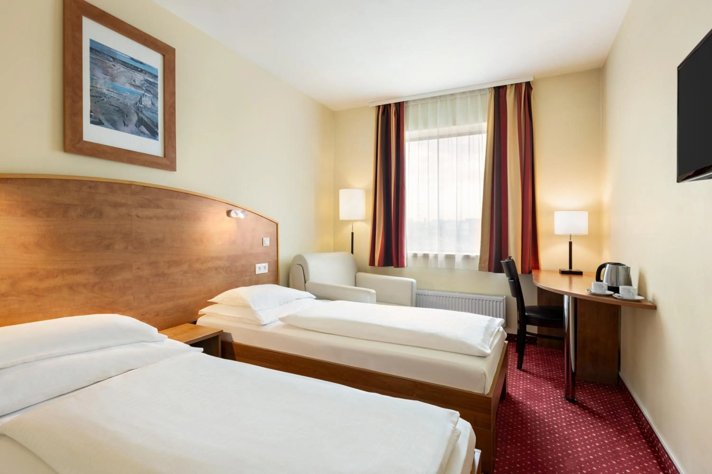 Photo of the whole room, Bed in Amedia Express Prague, Trademark Collection by Wyndham