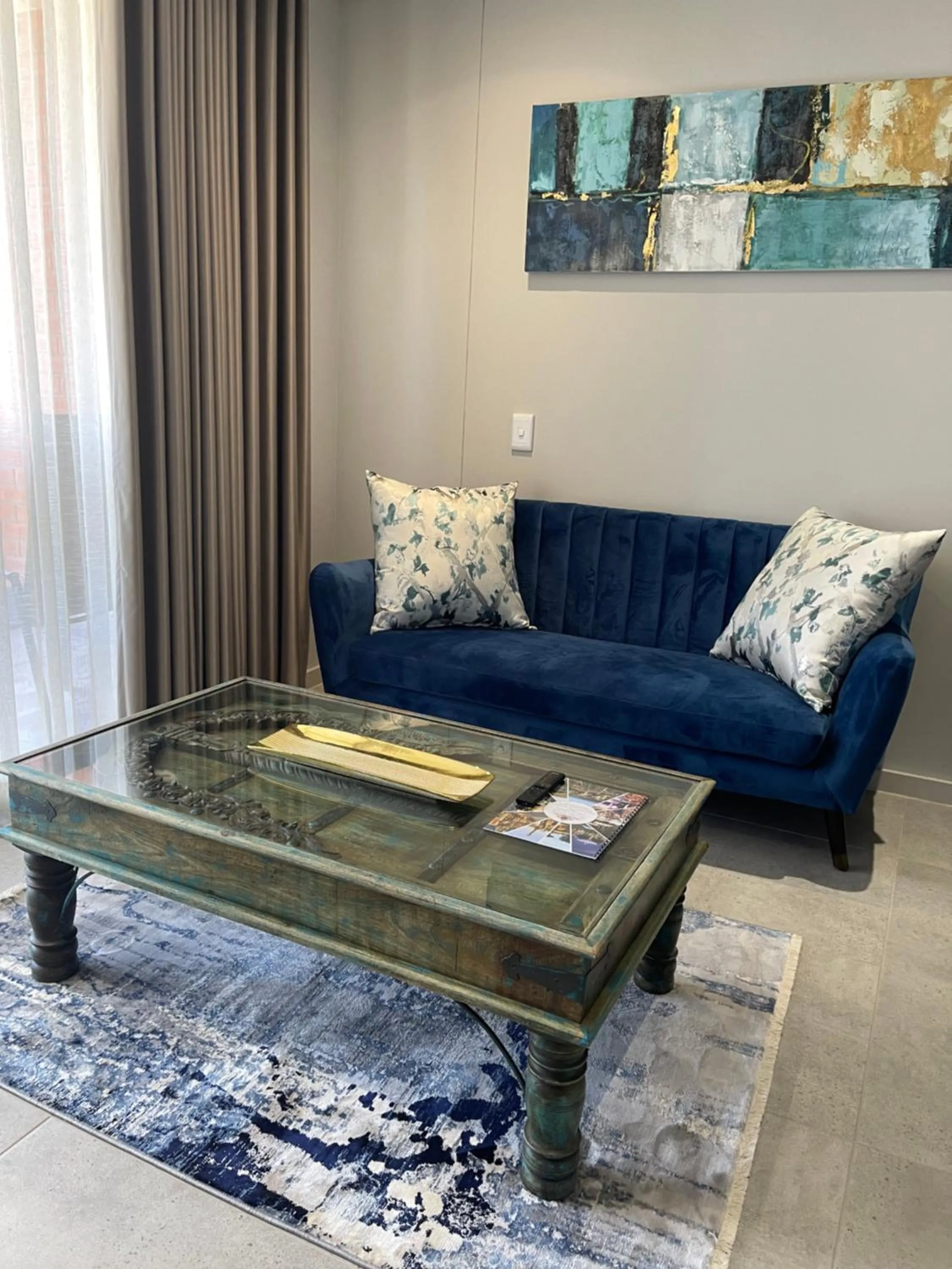 Living room in Glorystar 2Six2 Florida Road