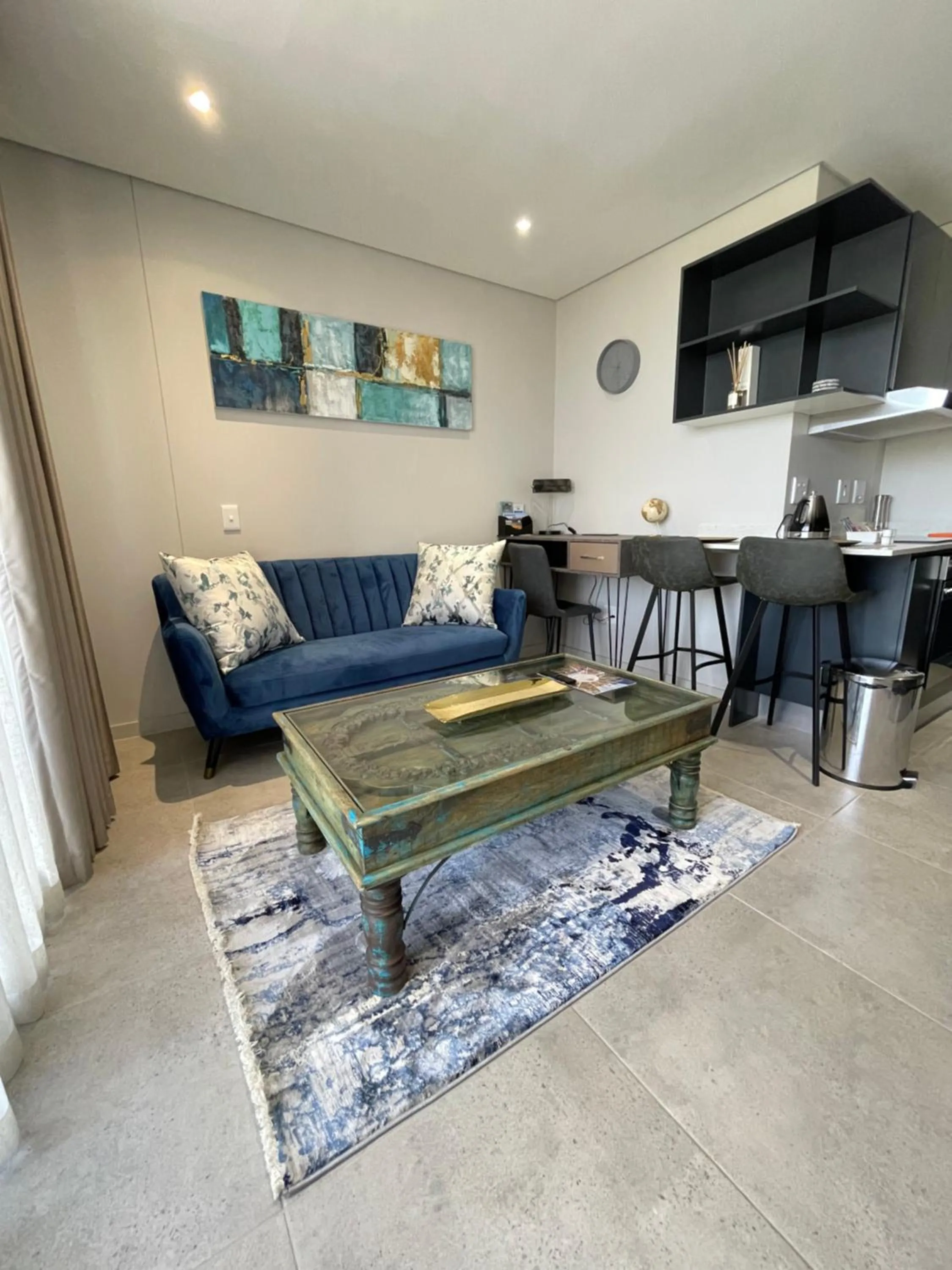 Living room in Glorystar 2Six2 Florida Road