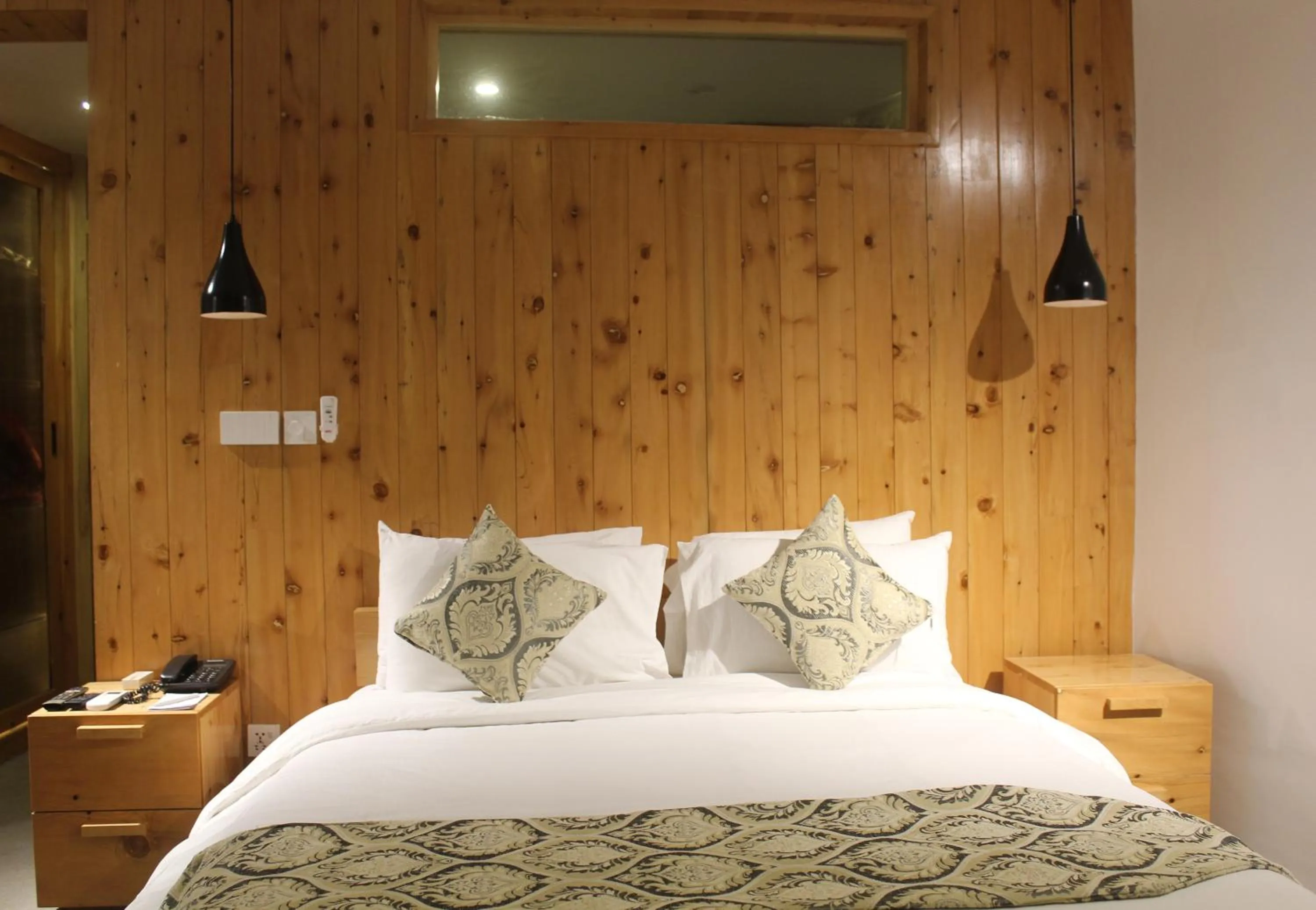 Bed in Famree Resort Hunza