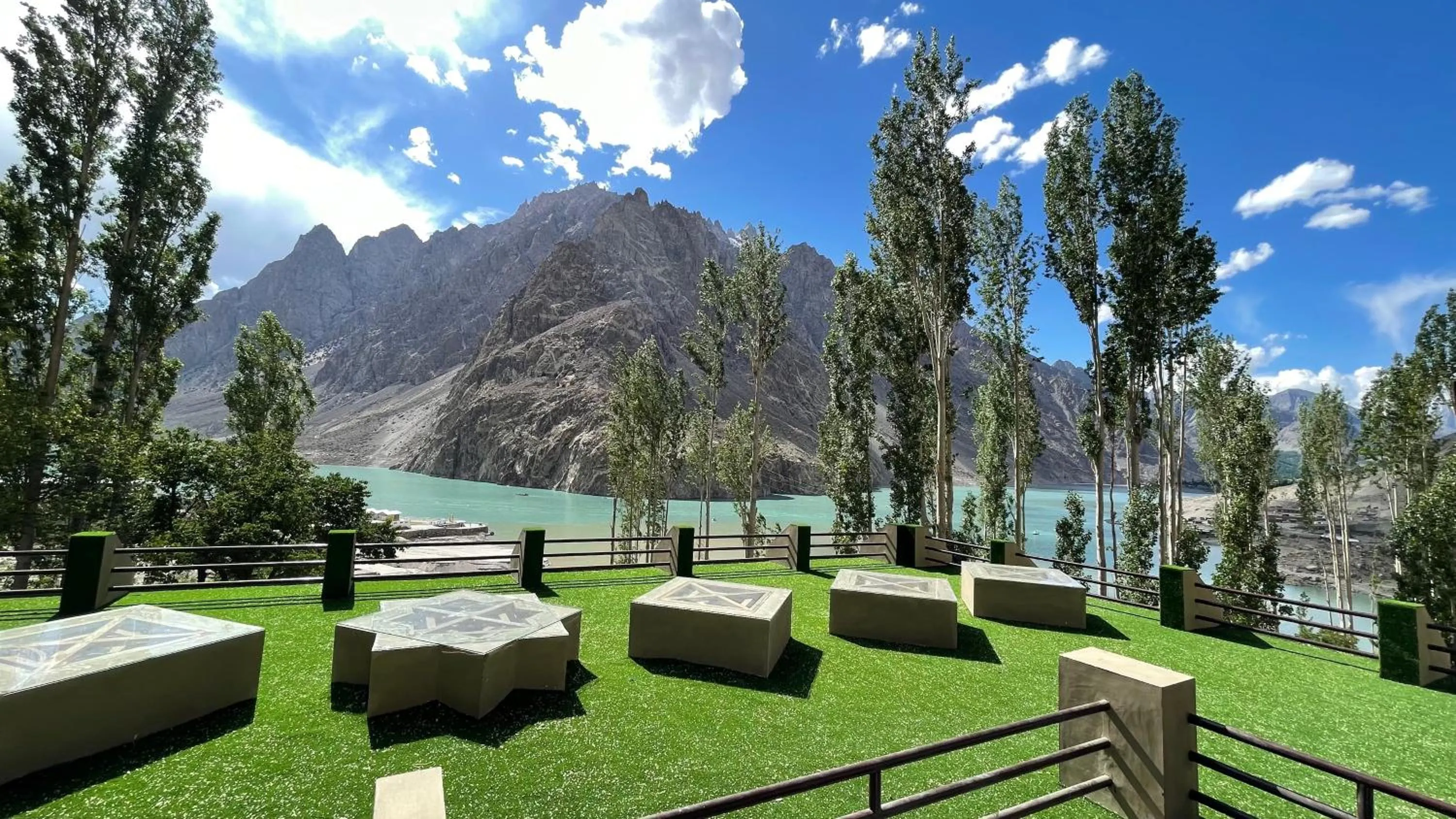 Mountain view in Famree Resort Hunza
