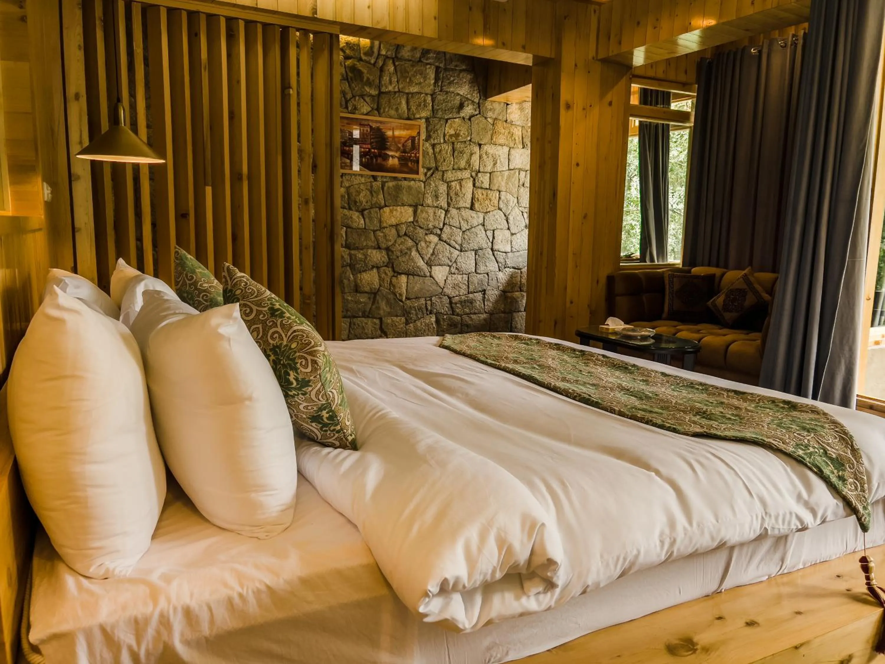 Bed in Famree Resort Hunza