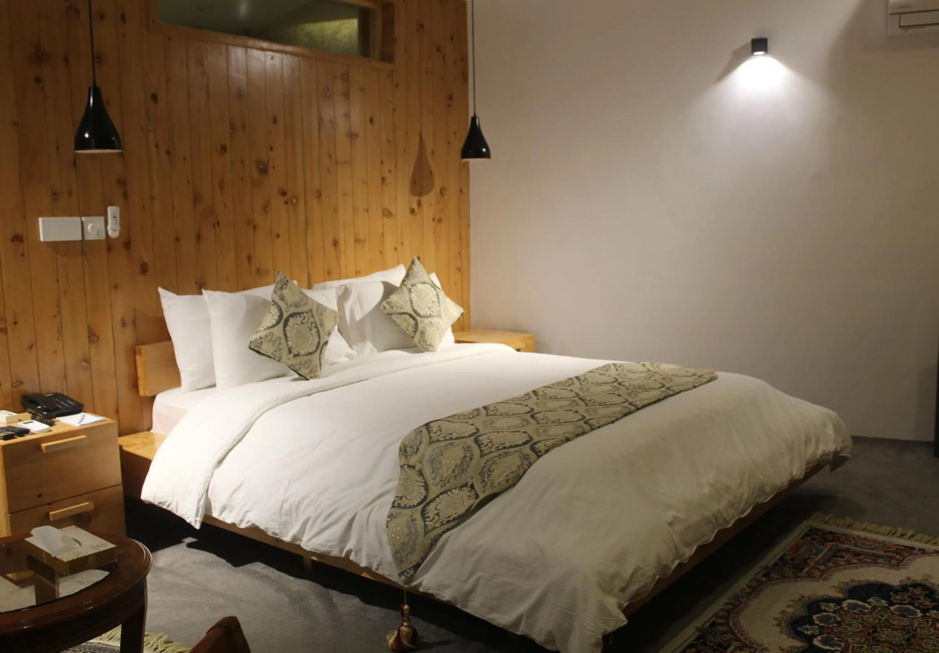 Bed in Famree Resort Hunza