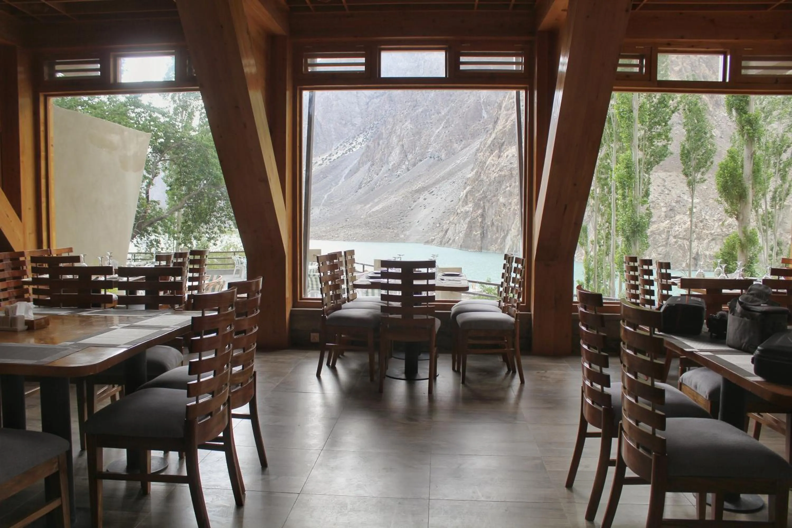 Restaurant/places to eat in Famree Resort Hunza