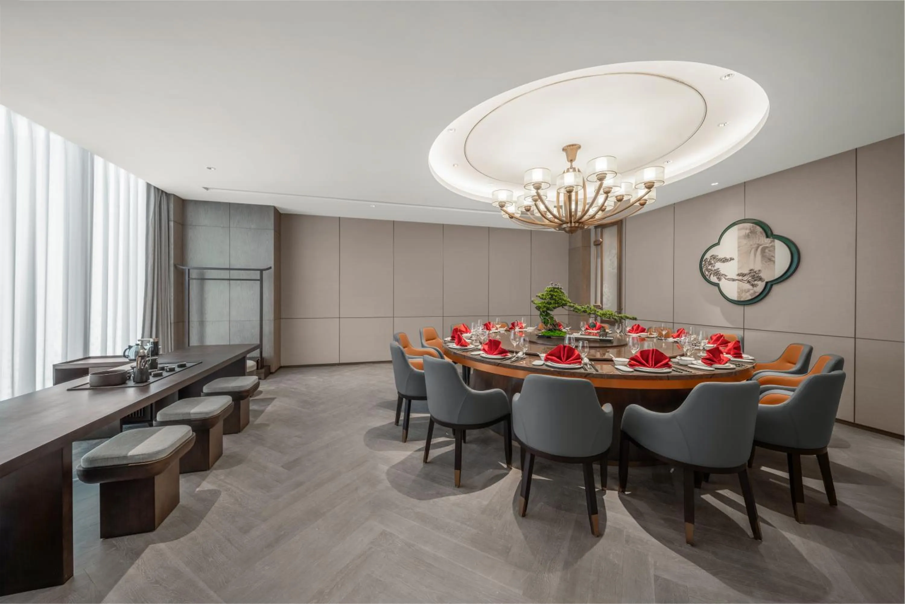 Restaurant/places to eat in Holiday Inn Fu'an