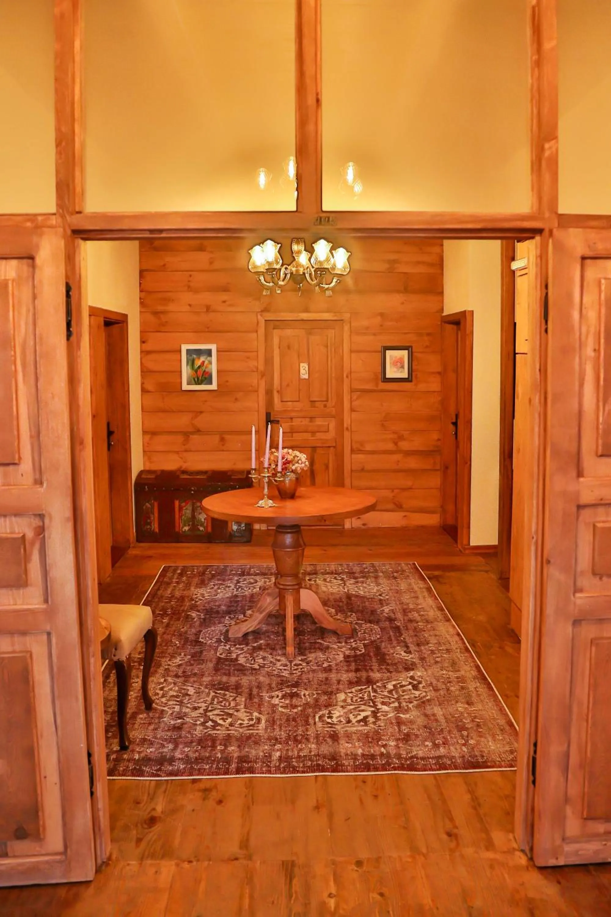 Communal lounge/ TV room in Konak Bindallı