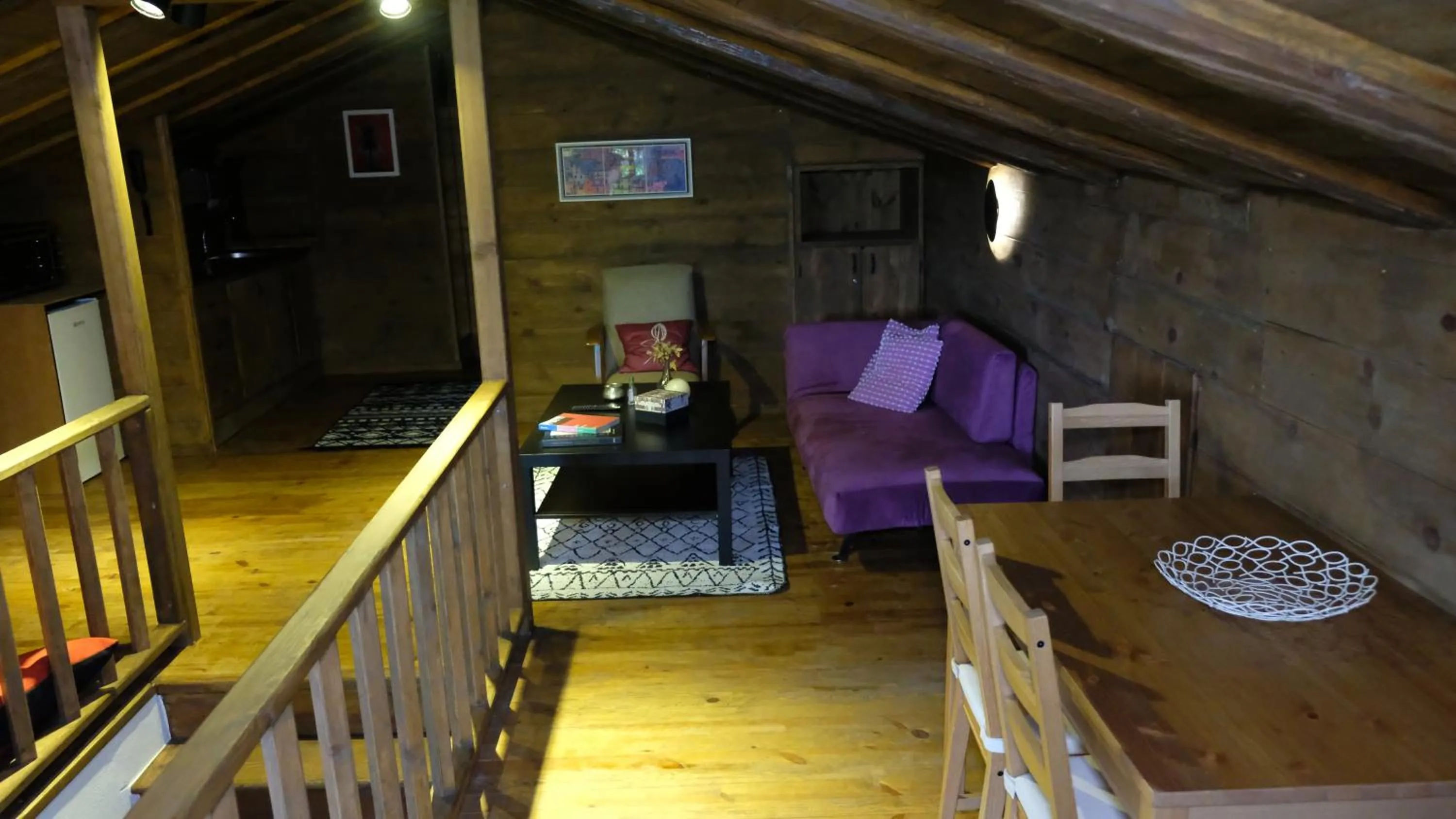 Seating area in Konak Bindallı