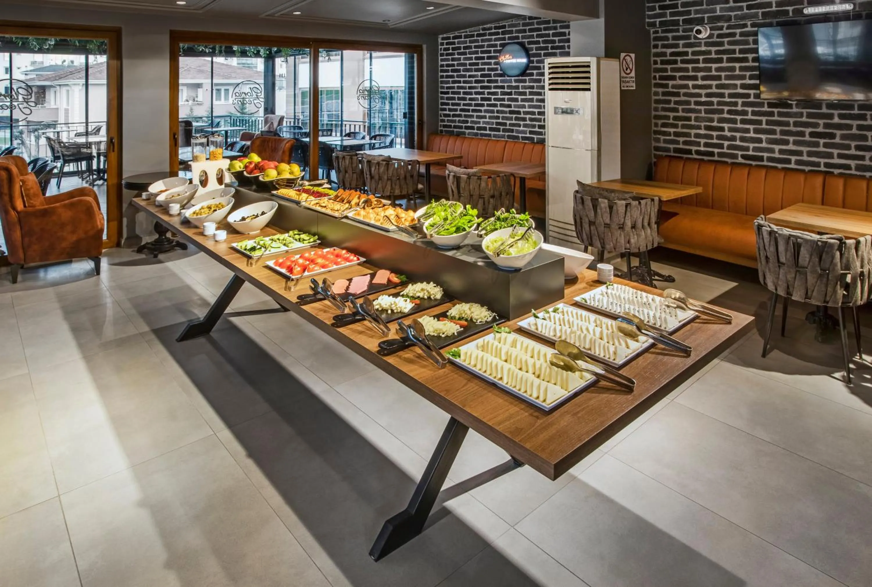 Restaurant/places to eat in Luxon Hotel Sakarya