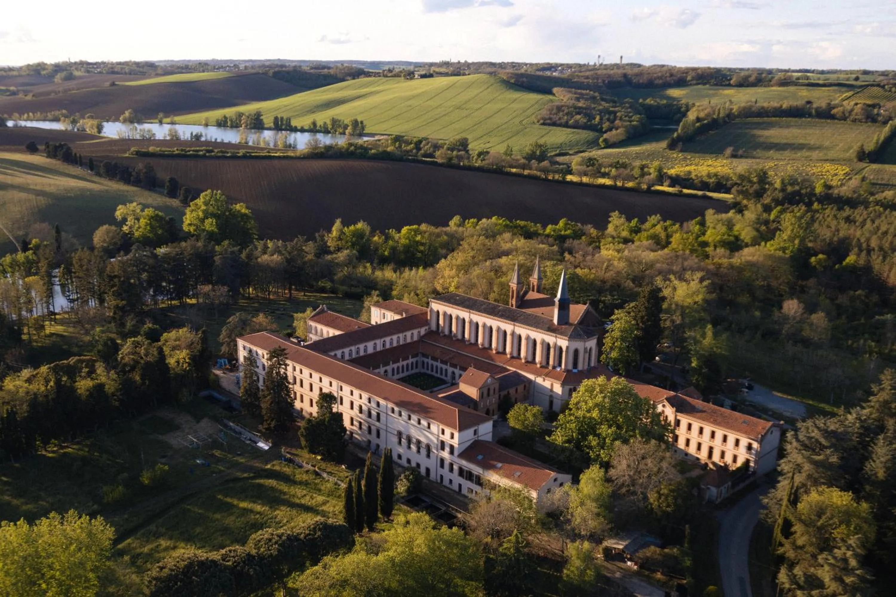 Property building in Hotellerie de l'Abbaye du Désert
