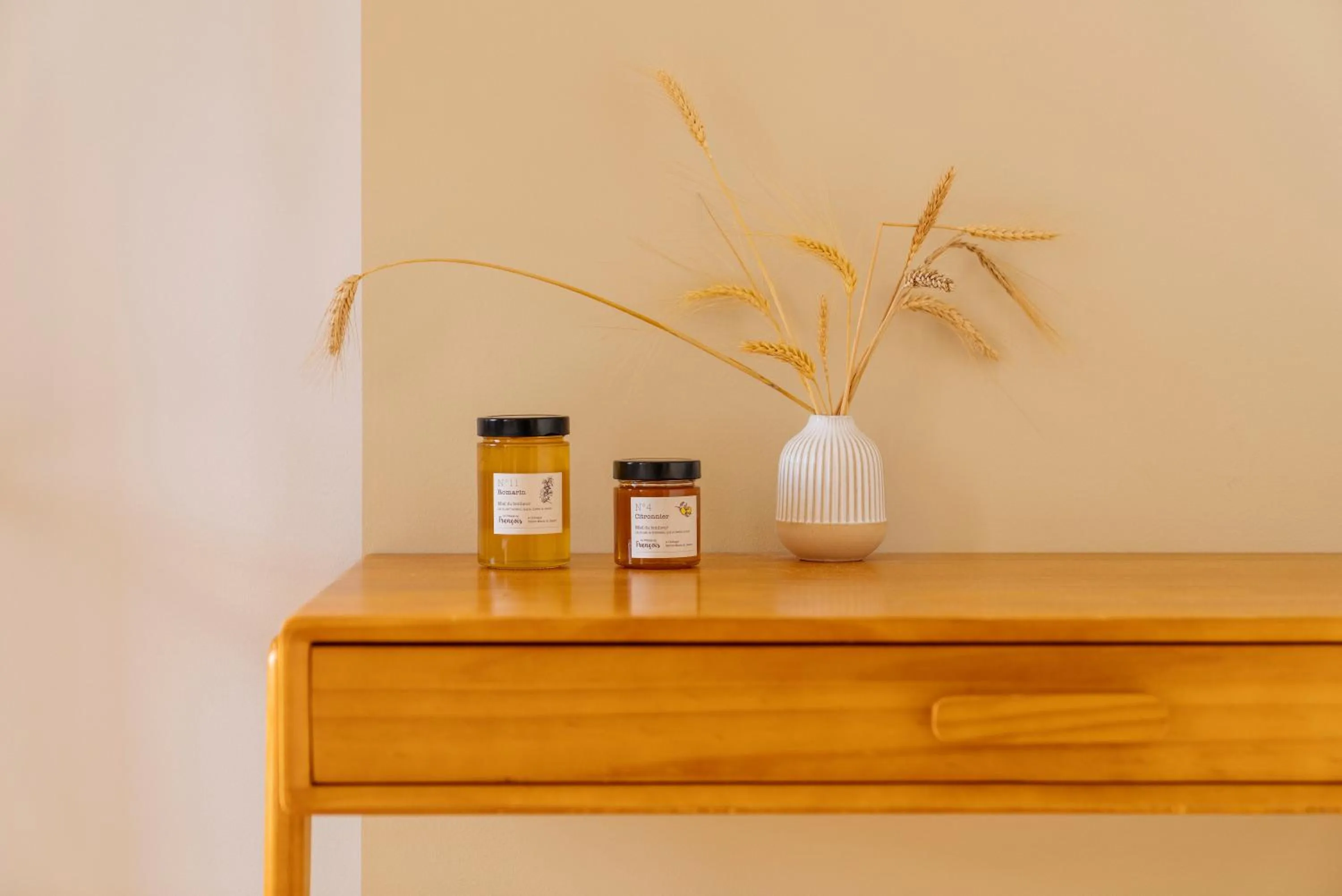 Bedroom in Hotellerie de l'Abbaye du Désert